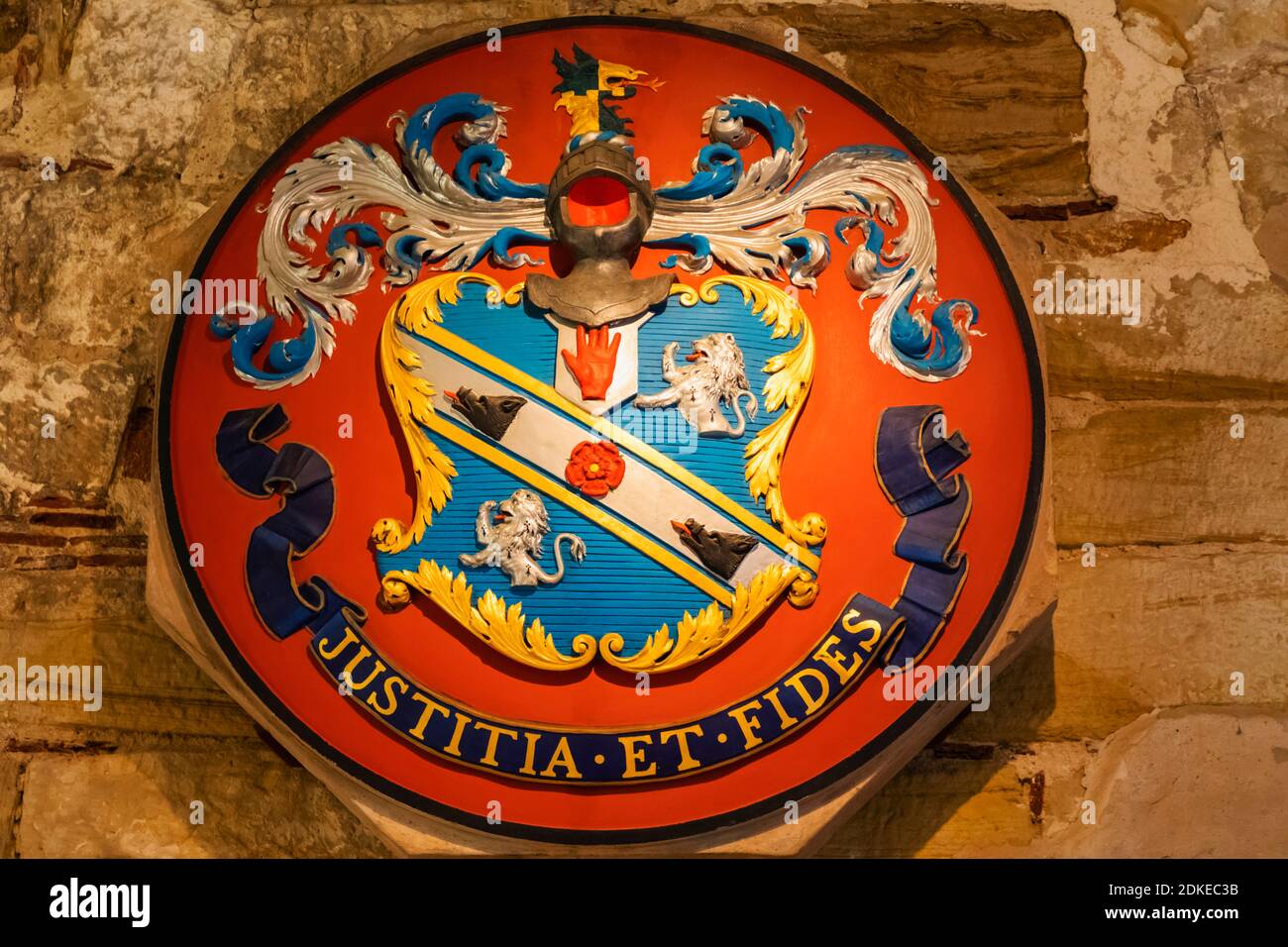 Angleterre, East Sussex, Battle, Abbey Gatehouse Museum, Wall plaque Banque D'Images