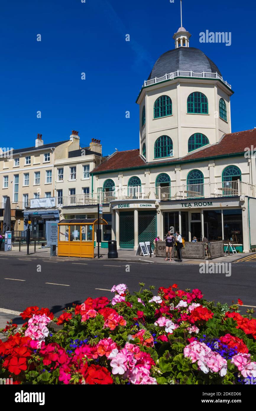 Angleterre, West Sussex, Worthing, le cinéma-dôme art déco et le salon de thé Banque D'Images