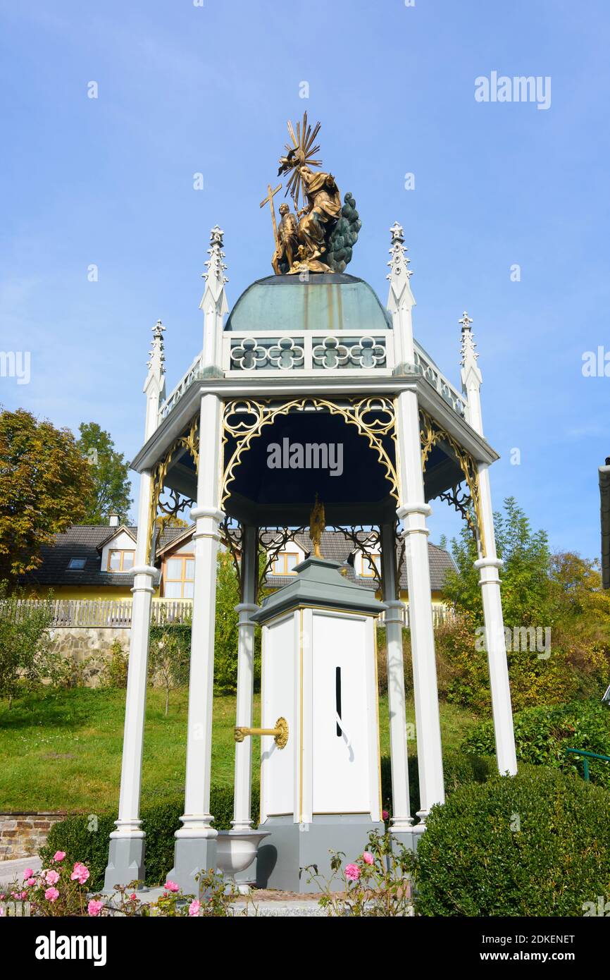 Altenmarkt an der Triesting, Heilbrunnen (fontaine de guérison) à Saint-Corona am Schöpfl, Wienerwald (Bois de Vienne), Niederösterreich / Basse-Autriche, Autriche Banque D'Images