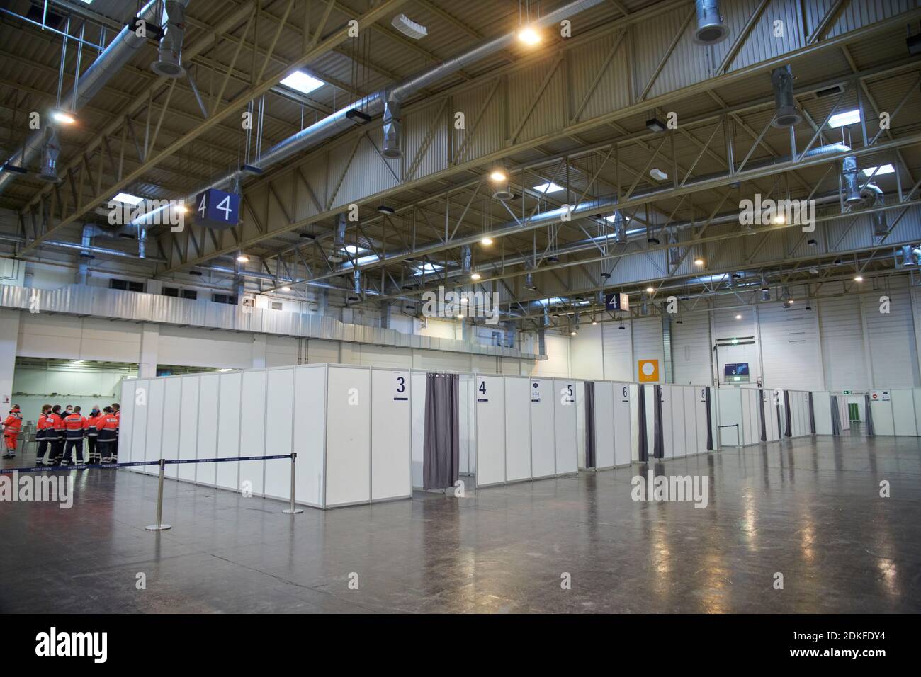 Covid19 Impfzentrum der Stadt Essen in einer Messehalle eingerichtet mit Beteilingung verschiedenster Hilfsorganizationen Banque D'Images