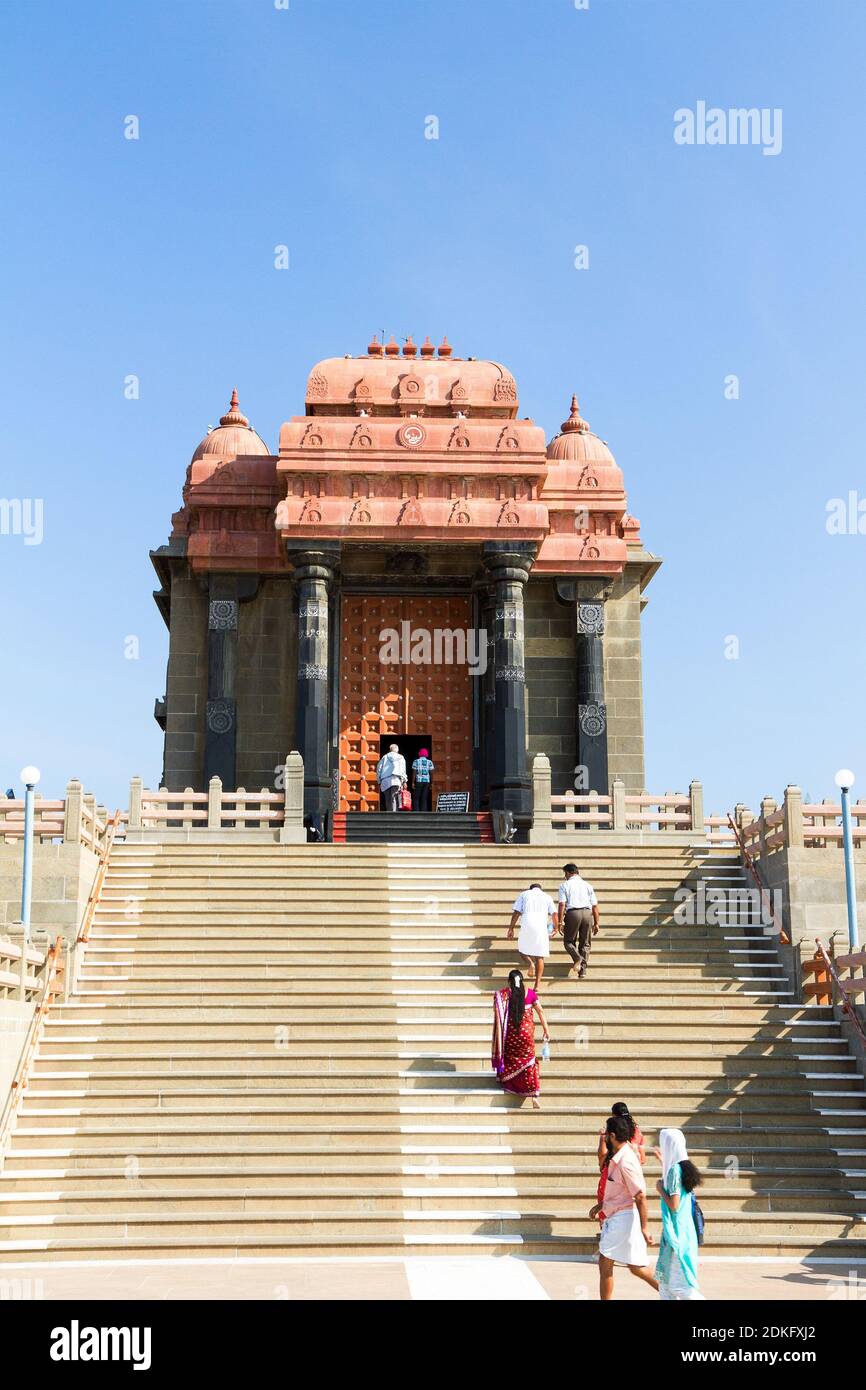 Vavathurai, Kanyakumari, Inde - 20 janvier 2012 : Swami Vivekananda Rock Memorial - un célèbre monument touristique à une journée ensoleillée à Vavathurai, Kanyakuma Banque D'Images