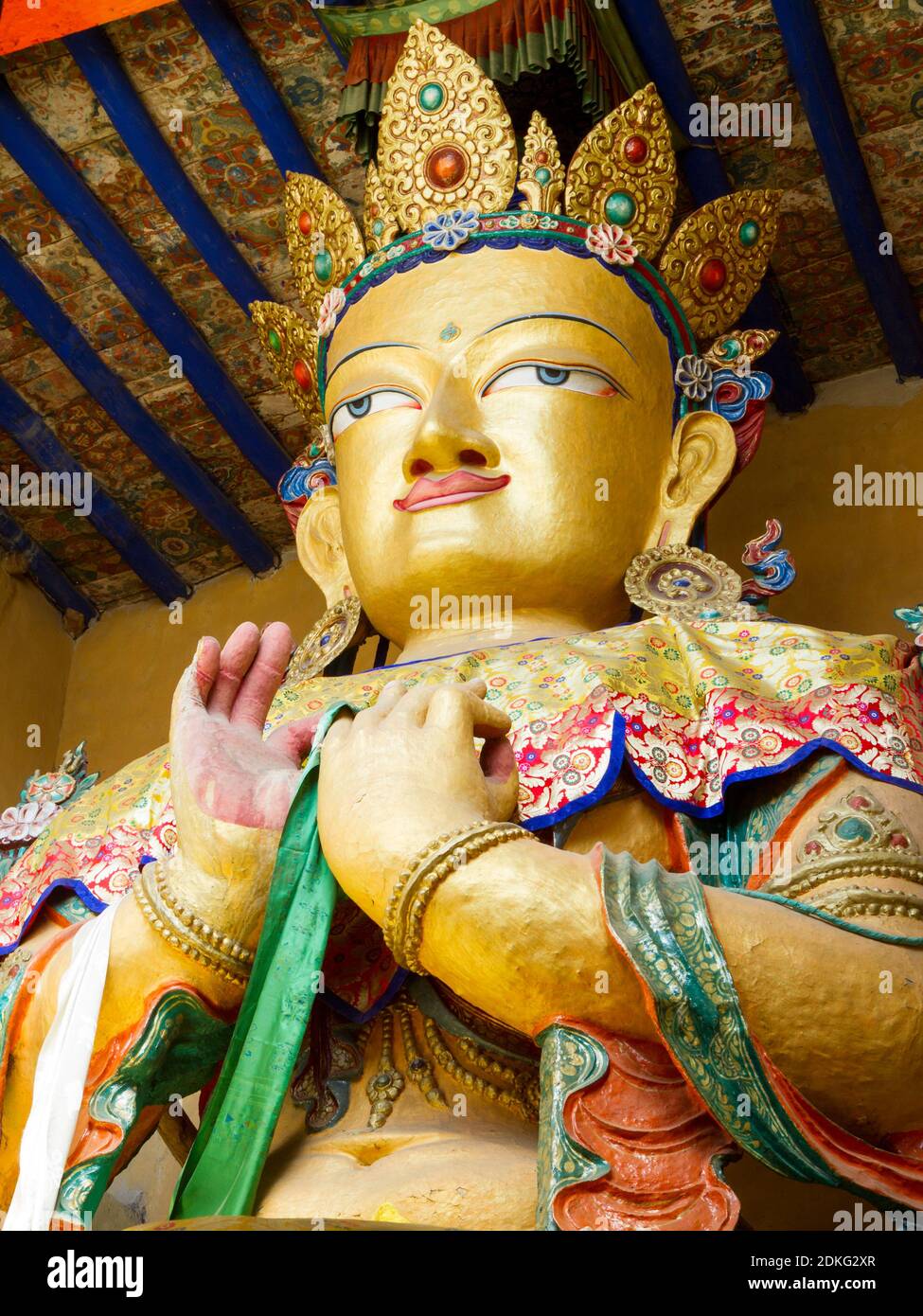 Statue de Bouddha géant Maitreya à Namgyal Tsemo Gompa à Leh (Ladakh, Jammu-et-Cachemire, nord de l'Inde) Banque D'Images