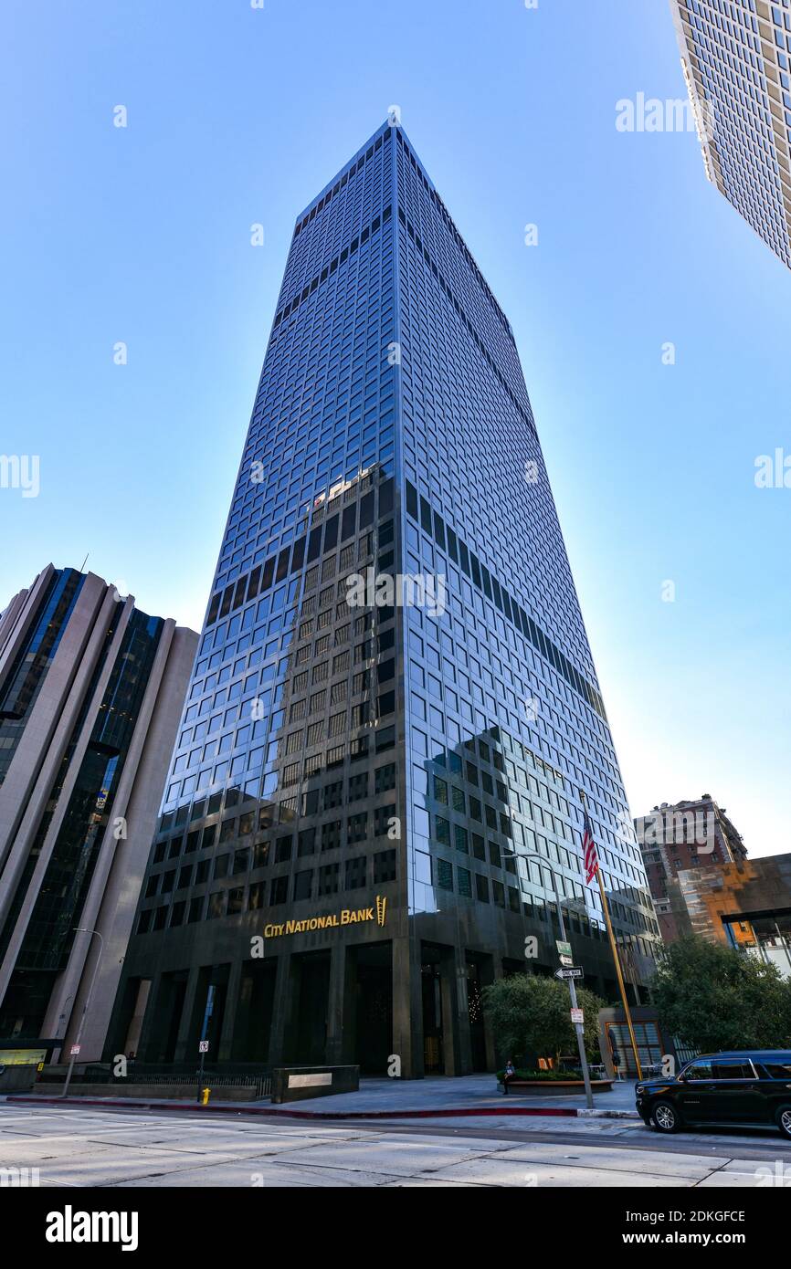 Los Angeles, Californie - 26 août 2020 : siège social de la City National Bank à la City National Plaza de Los Angeles. La banque est connue sous le nom de « Bank to the S » Banque D'Images