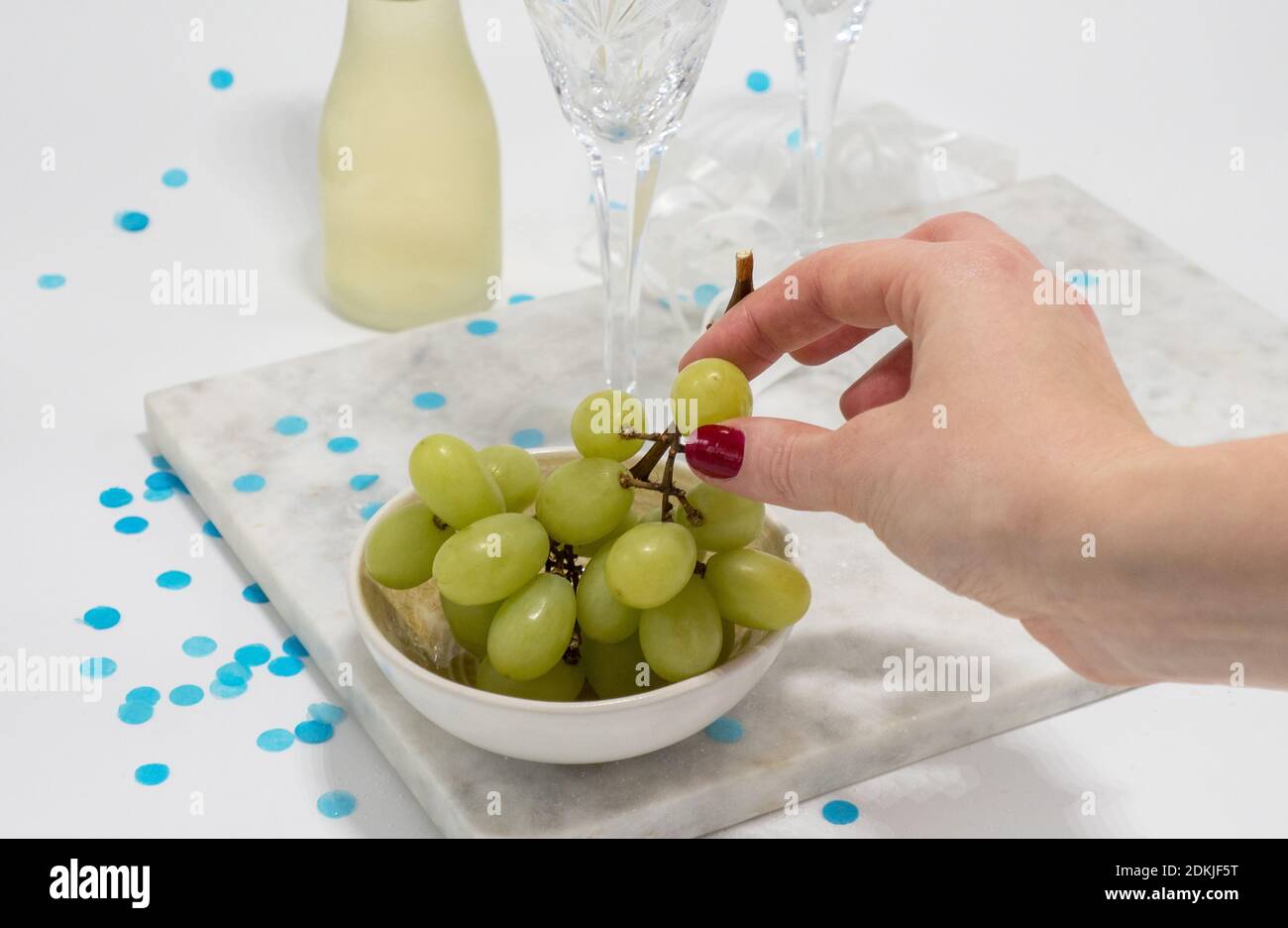 UVAS de la suerte - 12 raisins chanceux, une tradition espagnole du nouvel an Banque D'Images