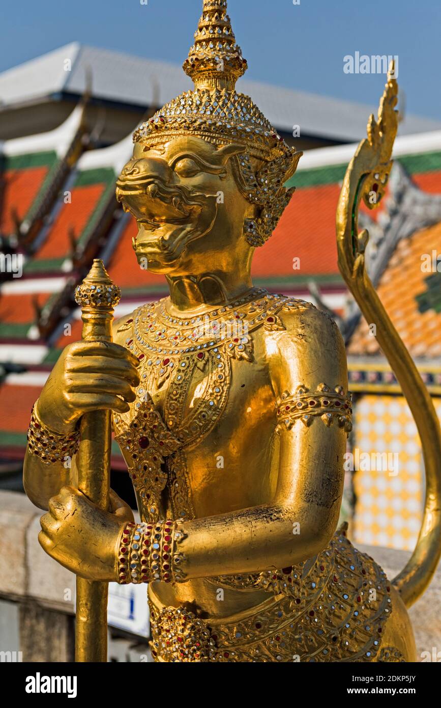 Apsonsi statue Wat Phra Kaew Palace Bangkok Thaïlande Banque D'Images
