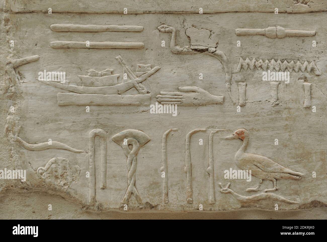 Relief représentant l'écriture hiéroglyphique. Grès. Nouveau Royaume. 18e dynastie. 1479-1458 C.-B. Du Temple de la Reine Hatshepsut. Deir el-Bahari, Égypte. Musée Neues. Berlin, Allemagne. Banque D'Images