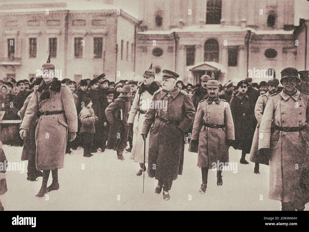 Les négociations de Trêve à Brest-Litowsk.réception de la délégation allemande à la gare Brest-Litowsk. 1918 Banque D'Images
