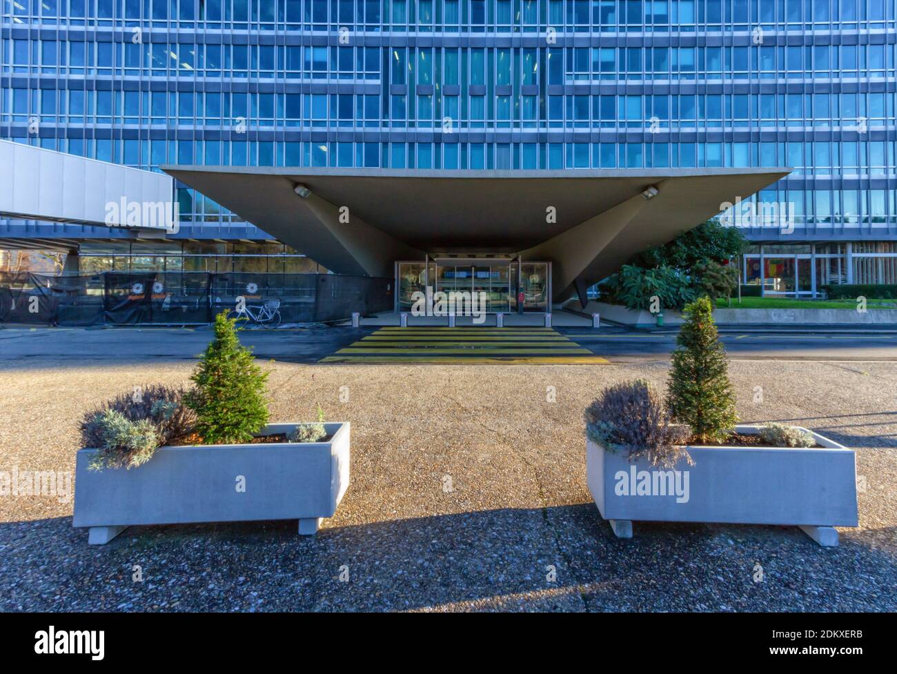 Genève, Suisse - 07 décembre 2020 : Organisation mondiale de la santé, OMS - OMS, Siège Banque D'Images