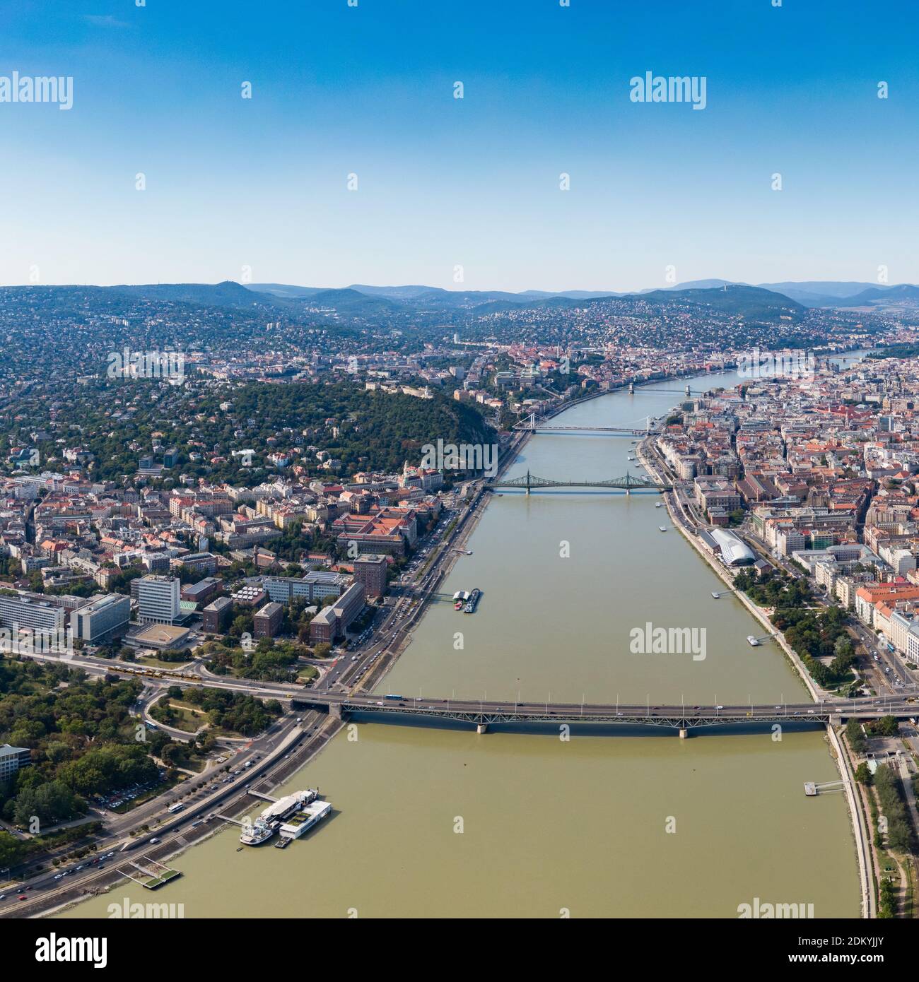 Vue aérienne de Budapest avec le Danube Banque D'Images