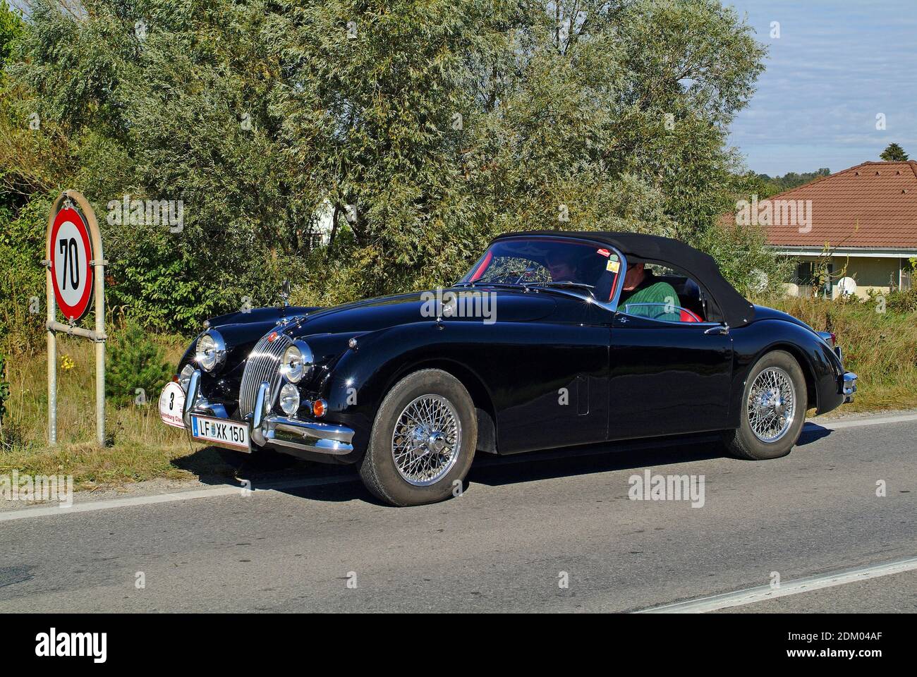 Reisenberg, Autriche - 07 octobre 2006 : Laxenburg Classic - un événement annuel de sport automobile pour les voitures anciennes sur les routes publiques de Basse-Autriche, Jaguar XK Banque D'Images