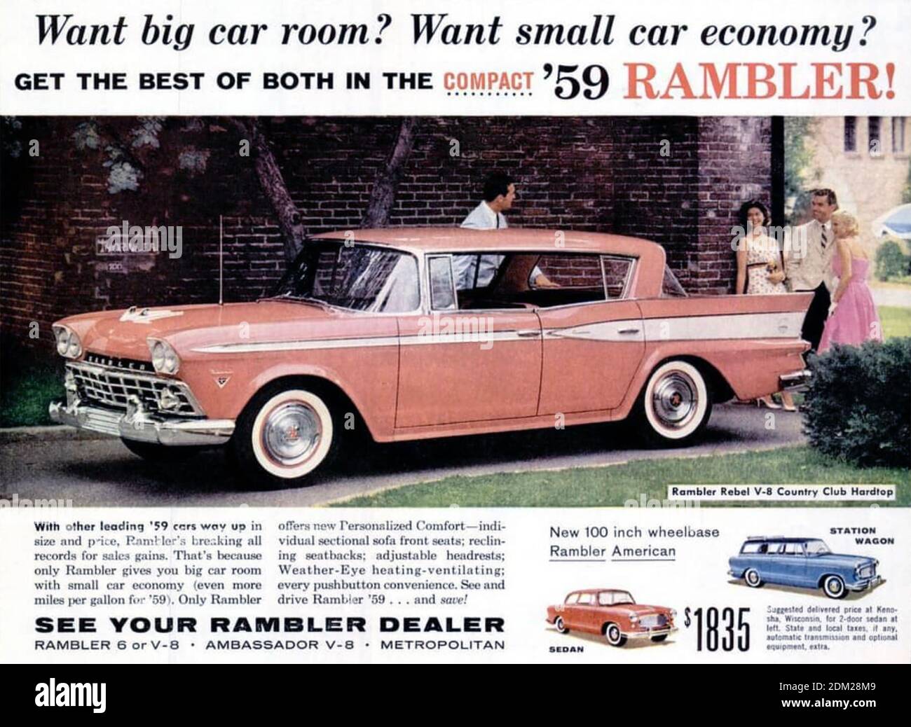 RAMBLER AMERICAN dans une publicité de 1959 de l'American Motors Corporation. La voiture a été produite en différents modèles entre 1958 et 1969. Banque D'Images