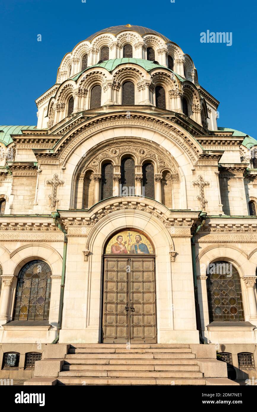 Sofia Bulgarie détails architecturaux de la cathédrale Alexandre Nevski comme basilique à dôme croisé du 19ème siècle en Europe de l'est, Balkans, UE Banque D'Images