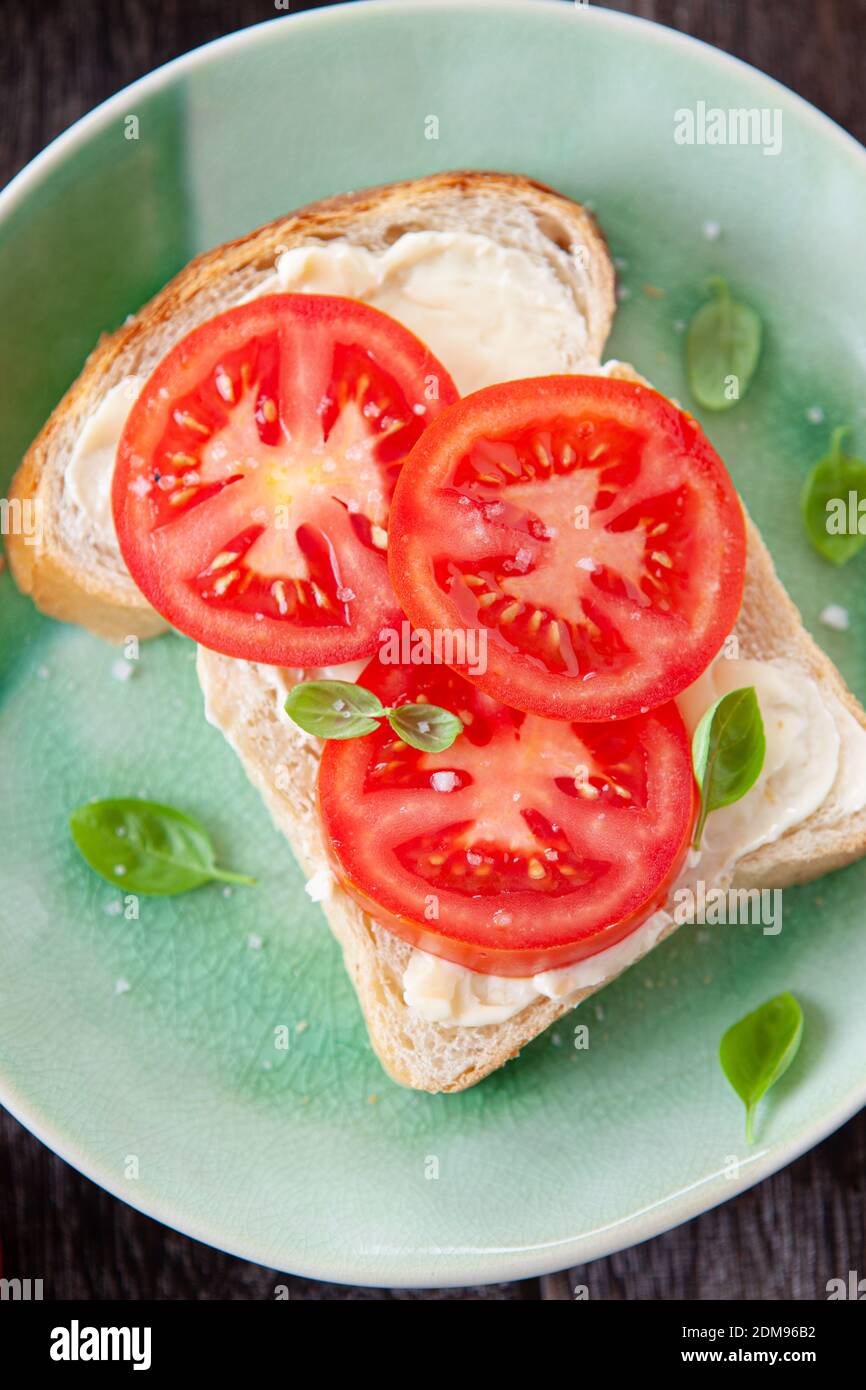 Sandwich aux tomates Banque D'Images