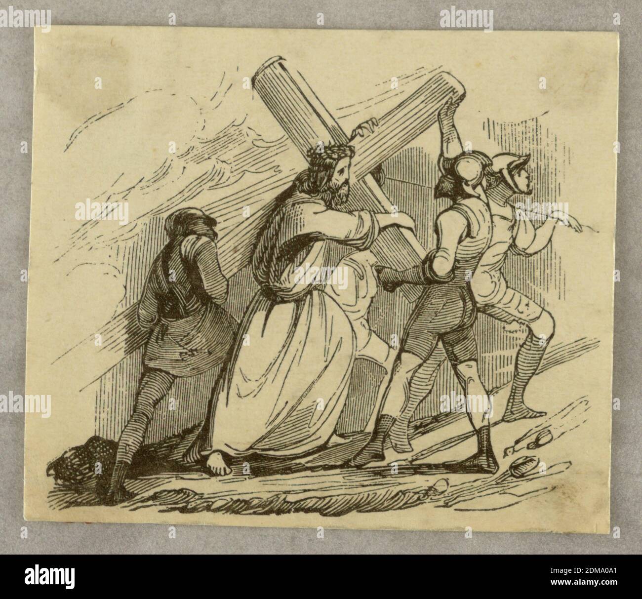 Deux soldats pondent la Croix sur les épaules du Christ, gravure en bois sur papier, un soldat de plus est montré. Sur route ascendante., France, 1840, Imprimer Banque D'Images