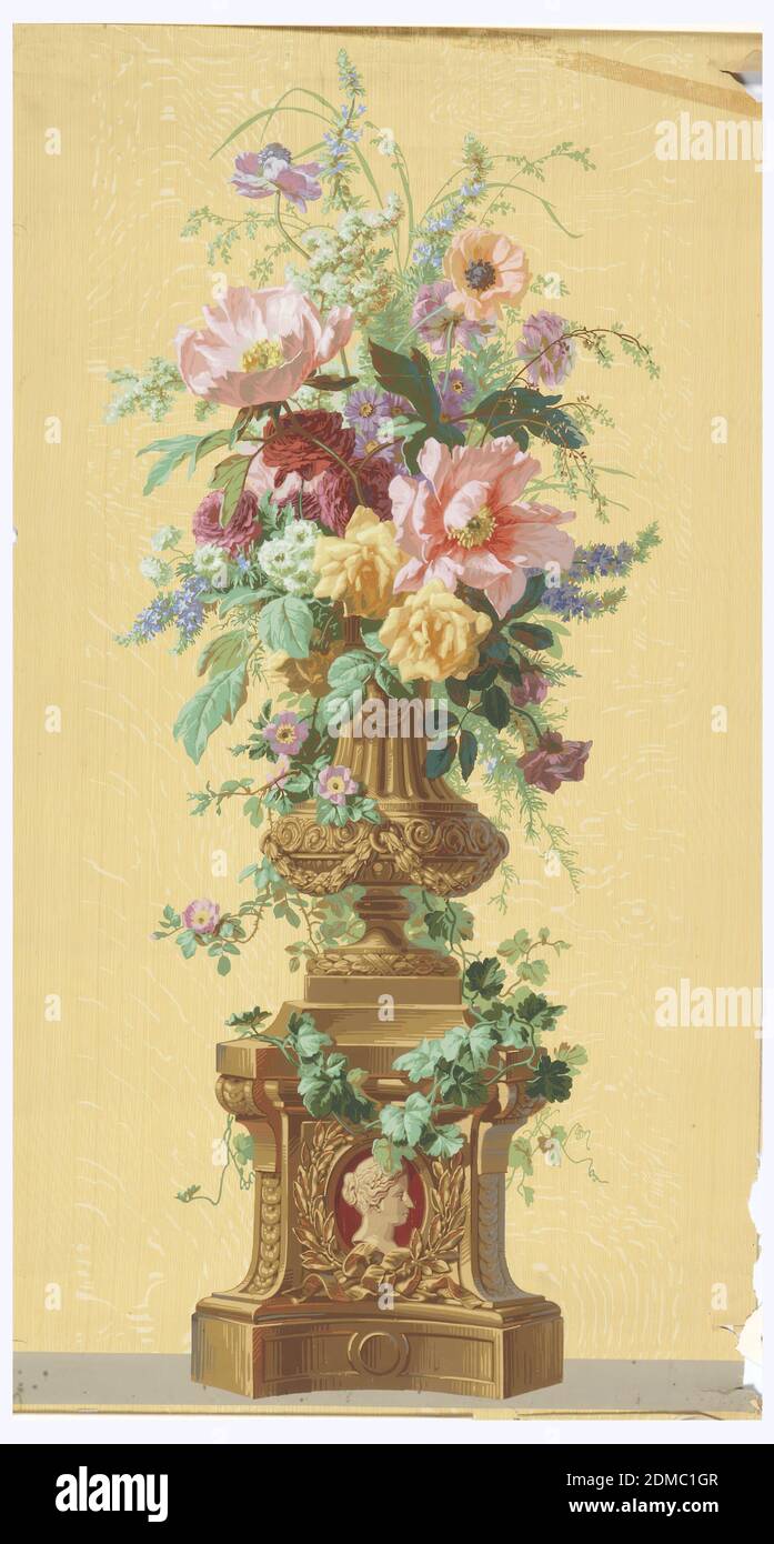 Panneau décoratif, Jules Desfossé, français, active 1851 - 1863, papier imprimé en bloc, ourne de fleurs assis sur un piédestal recouvert de vigne. Caméo de Bourgogne à la base. Imprimé sur sol en bois, Paris, France, 1856–57, revêtements muraux, panneau décoratif Banque D'Images