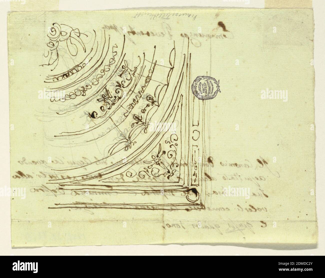 Design pour un quart de plafond, Felice Giani, italien, 1758–1823, encre stylo et brune, traces de graphite sur papier vert clair., rectangle vertical : un quart. Bordure extérieure de cadrage, dans laquelle des cercles sont insérés. Dans le coin est panneau avec debout et femme ailé entre les reneaux. Le cercle central avec les figures est entouré de bandes avec des décorations, l'extérieur a le motif de tente. Verso: Horizontalement, début du projet: 'Eminenza Reverendissima/ il Canonico Don Andrea Mancini del Aquila avendo aquistato alcuni quadretti desidera portarli alla/ SUA Patria onde Suplia l'Eminenza Vostra Banque D'Images