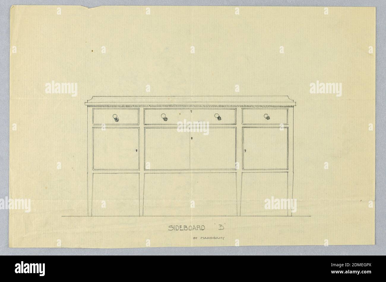 Design pour le panneau latéral B de Mahogony, A.N. Davenport Co., Graphite sur papier crème fin, vue de face d'un panneau latéral rectangulaire sur quatre pieds coniques droits; avant tripartite avec grande section centrale avec ouverture au centre surmontée d'un tiroir horizontal avec poignées rondes et ouverture au centre; Les sections avant plus petites qui bordent la section centrale ont chacune un tiroir simple avec une poignée ronde au centre., 1900–05, mobilier, dessin Banque D'Images