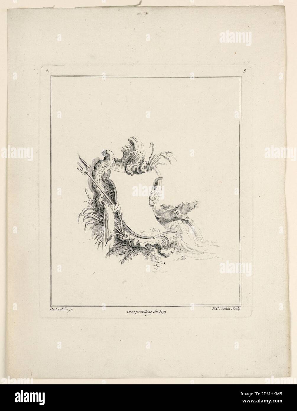 Escutcheon, de 'Recueil Nouveau de Differens Cartouche', Jacques de Lajoüe, français, 1687–1761, Charles-Nicolas Cochin le Jeune, 1715 - 1790, Etching sur papier, planche 9. Un comprimé incurvé est présenté obliquement devant un écusson de rocaille, avec des attributs de Neptune. Encadrement, etc., similaire à -158, avec 'N. C. Cochin chabp.', France, ca. 1732, Imprimer Banque D'Images Escutcheon, de 'Recueil Nouveau de Differens Cartouche', Jacques de Lajoüe, français, 1687–1761, Charles-Nicolas Cochin le Jeune, 1715 - 1790, Etching sur papier, planche 9. Un comprimé incurvé est présenté obliquement devant un écusson de rocaille, avec des attributs de Neptune. Encadrement, etc., similaire à -158, avec 'N. C. Cochin chabp.', France, ca. 1732, Imprimer Banque D'Images