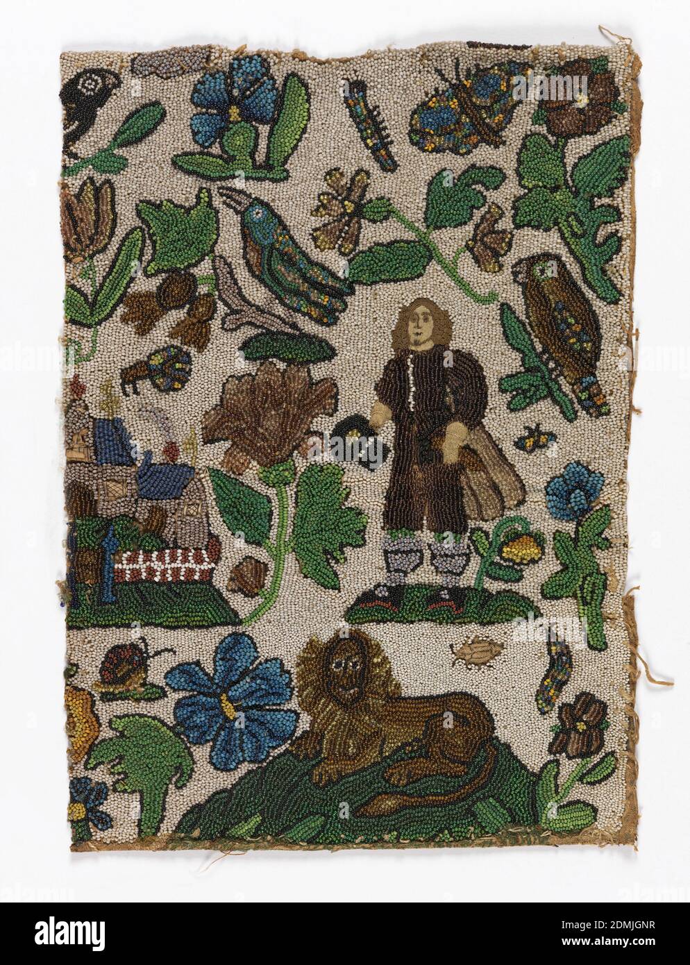 Image brodée, Moyen: Perles de verre, lin, fil de soie, papier technique: Perles cousues sur une fondation à armure toile, moitié droite d'une image de perles avec un homme tenant son chapeau et un lion et une partie d'un bâtiment. Les fenêtres du bâtiment sont en papier avec des lignes dessinées à l'encre. Angleterre, XVIIe siècle, broderie et couture, image brodée Banque D'Images