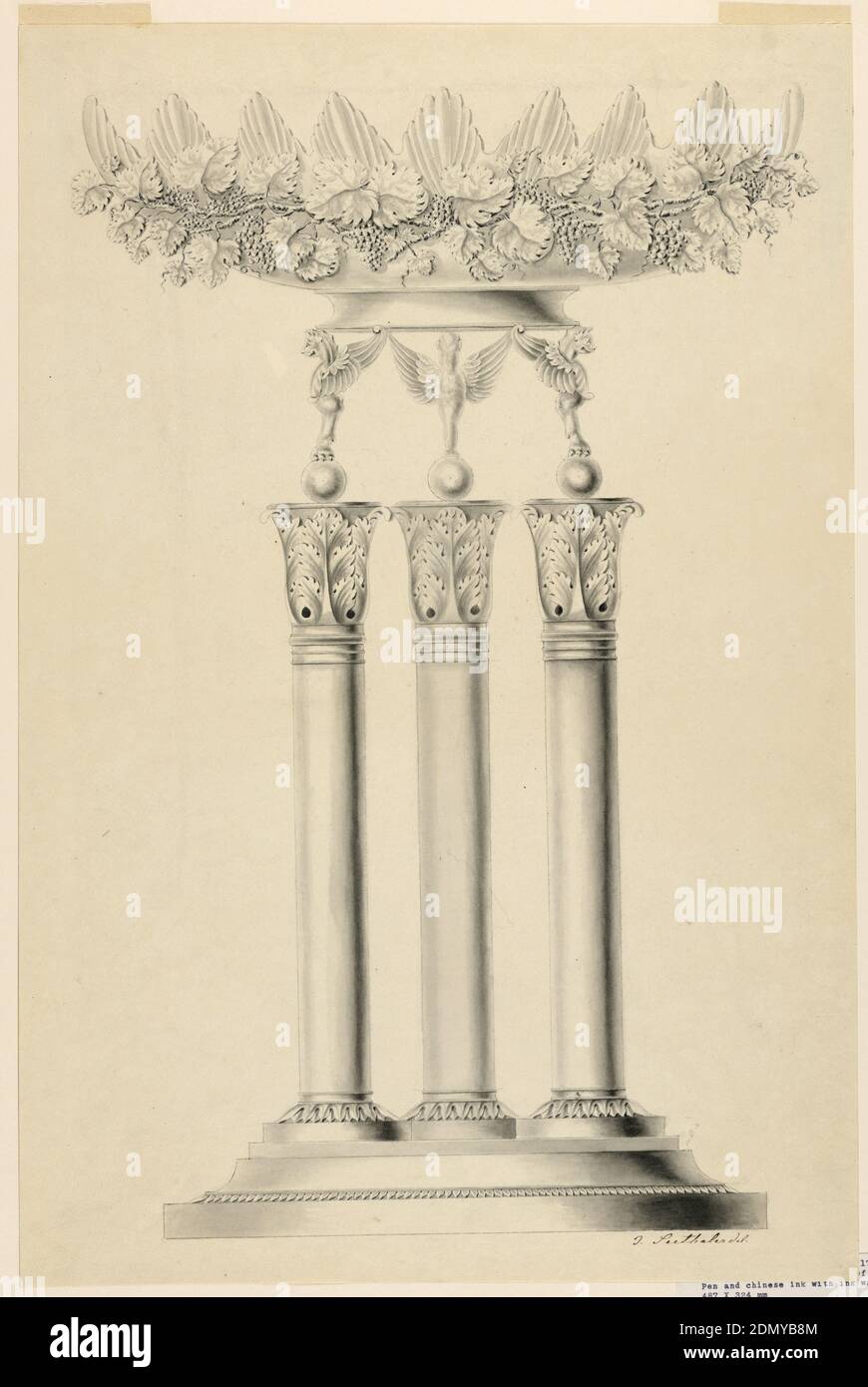 Design pour le support argent pour un bol à fruits en verre, Joseph Anton Seethaler II, allemand, 1799–1868, encre stylo et noire, pinceau et lavage gris sur papier, chimères debout sur trois colonnes soutenant la base d'un bol avec bord supérieur festonné. Il est entouré de vignes., Augsbourg, Allemagne, 1825–35, métallurgie, dessin Banque D'Images