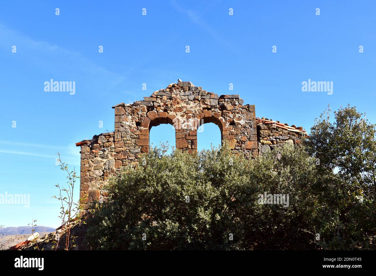 Clocher de l'église de San Pedro, dans le village de Ganranzo. Banque D'Images