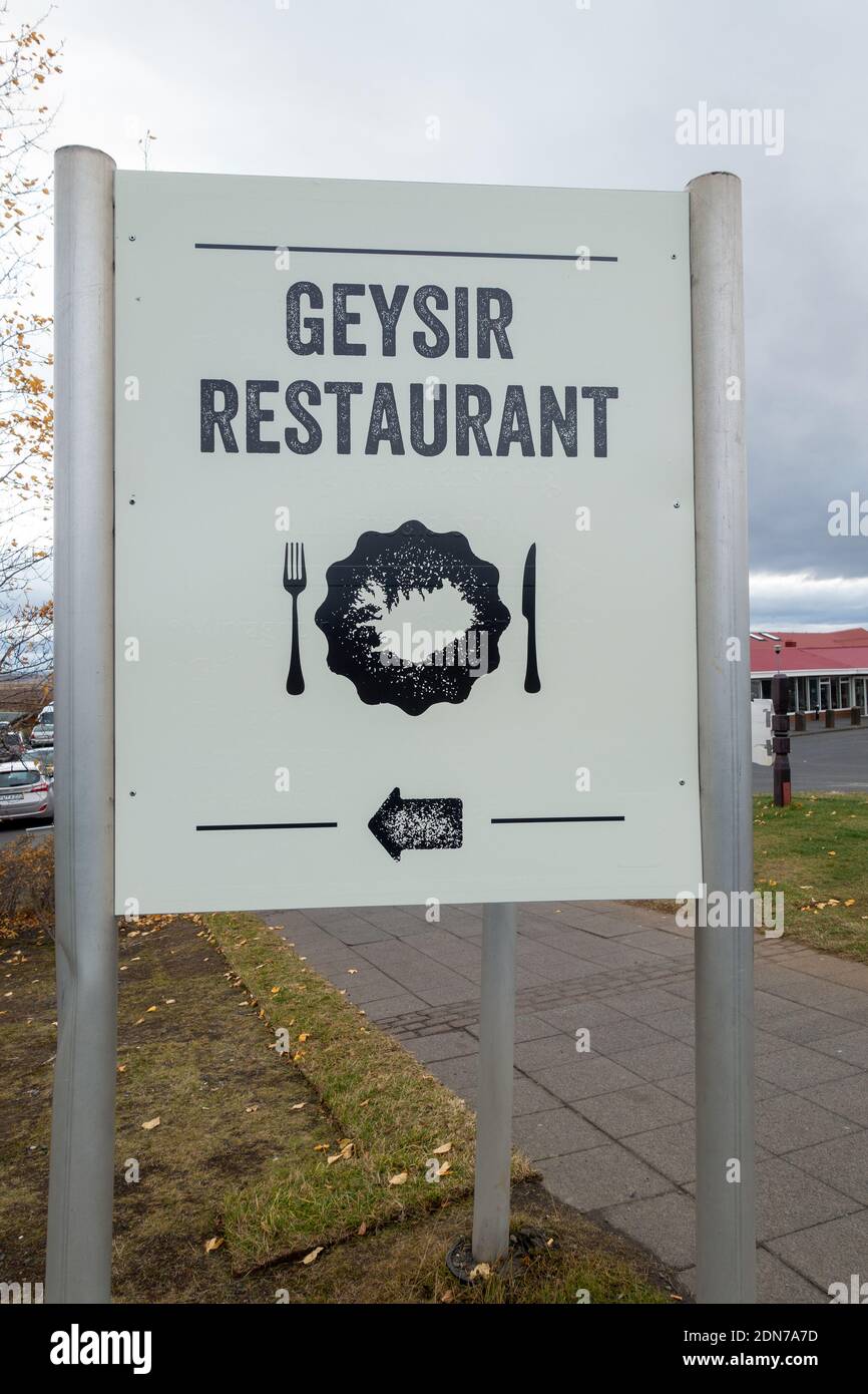 Geysir Hot Springs sud-ouest de l'Islande, Geysir Restaurant Sign Islande Banque D'Images