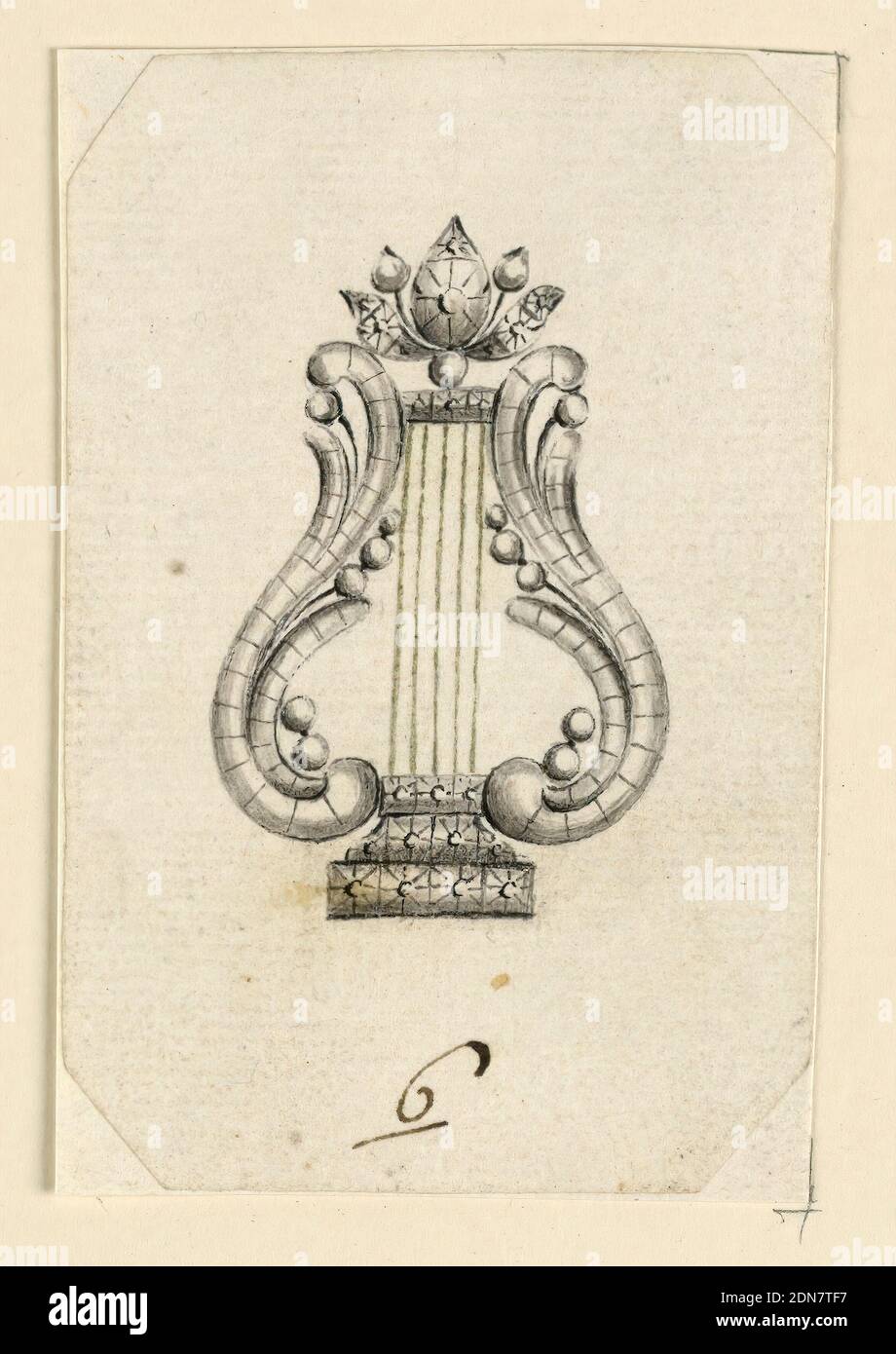 Design pour une broche ou un contour d'oreille en forme de lyre, stylo et encre noire, pinceau et aquarelle grise sur papier vert clair, Design pour une broche ou un contour d'oreille en forme de lyre. Sur un palmette, les cordes de l'instrument de musique en vert. Coins biseautés., probablement Naples, Italie du Sud, Italie, fin du XVIIIe siècle, bijoux, dessin Banque D'Images