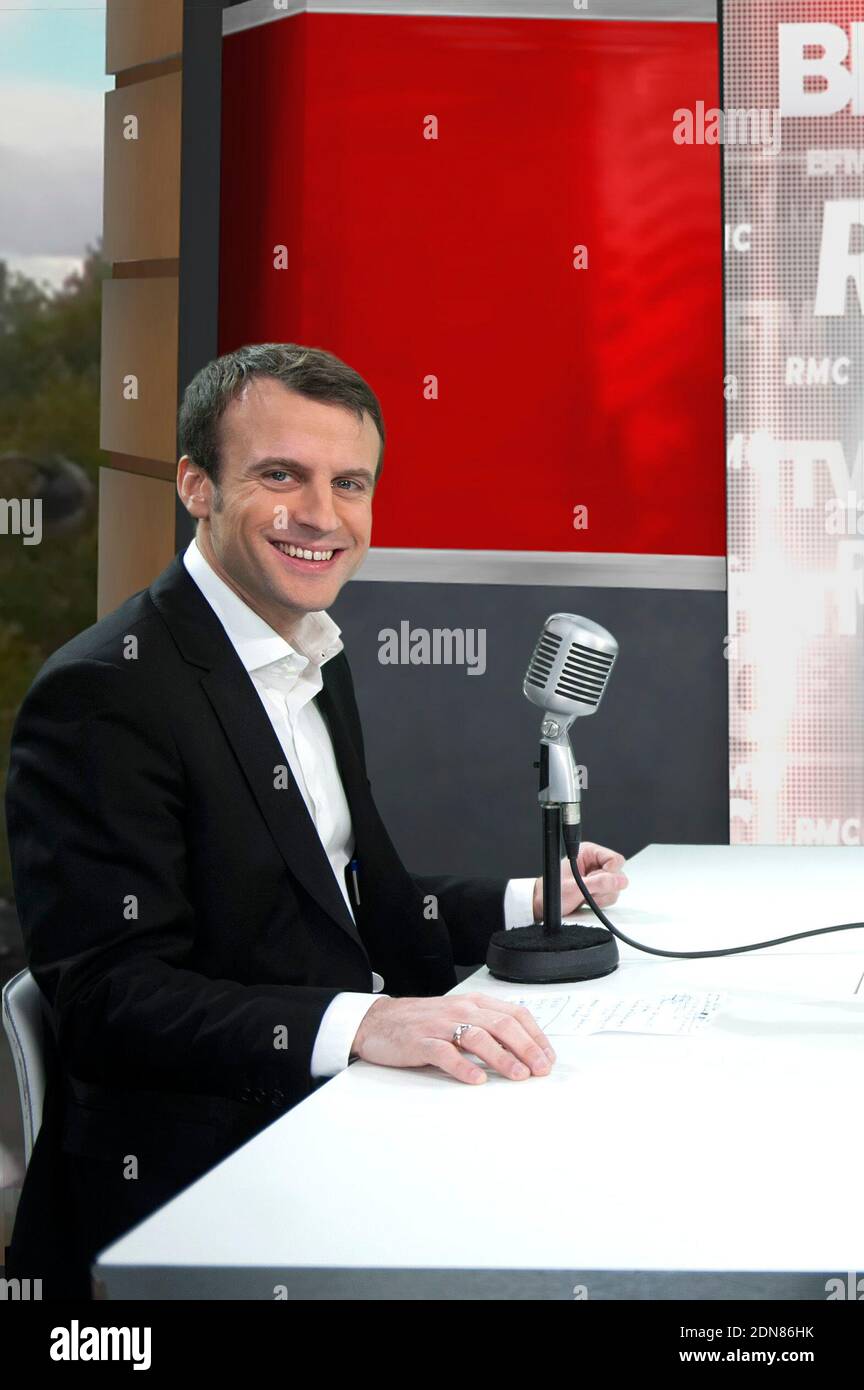 Exclusif - le ministre de l'économie Emmanuel Macron est interviewé par Jean -Jacques Bourdin à la radio du CMR à Paris, France, le 18 février 2015.  Photo de Thierry Orban/ABACAPRESS.COM Photo Stock -