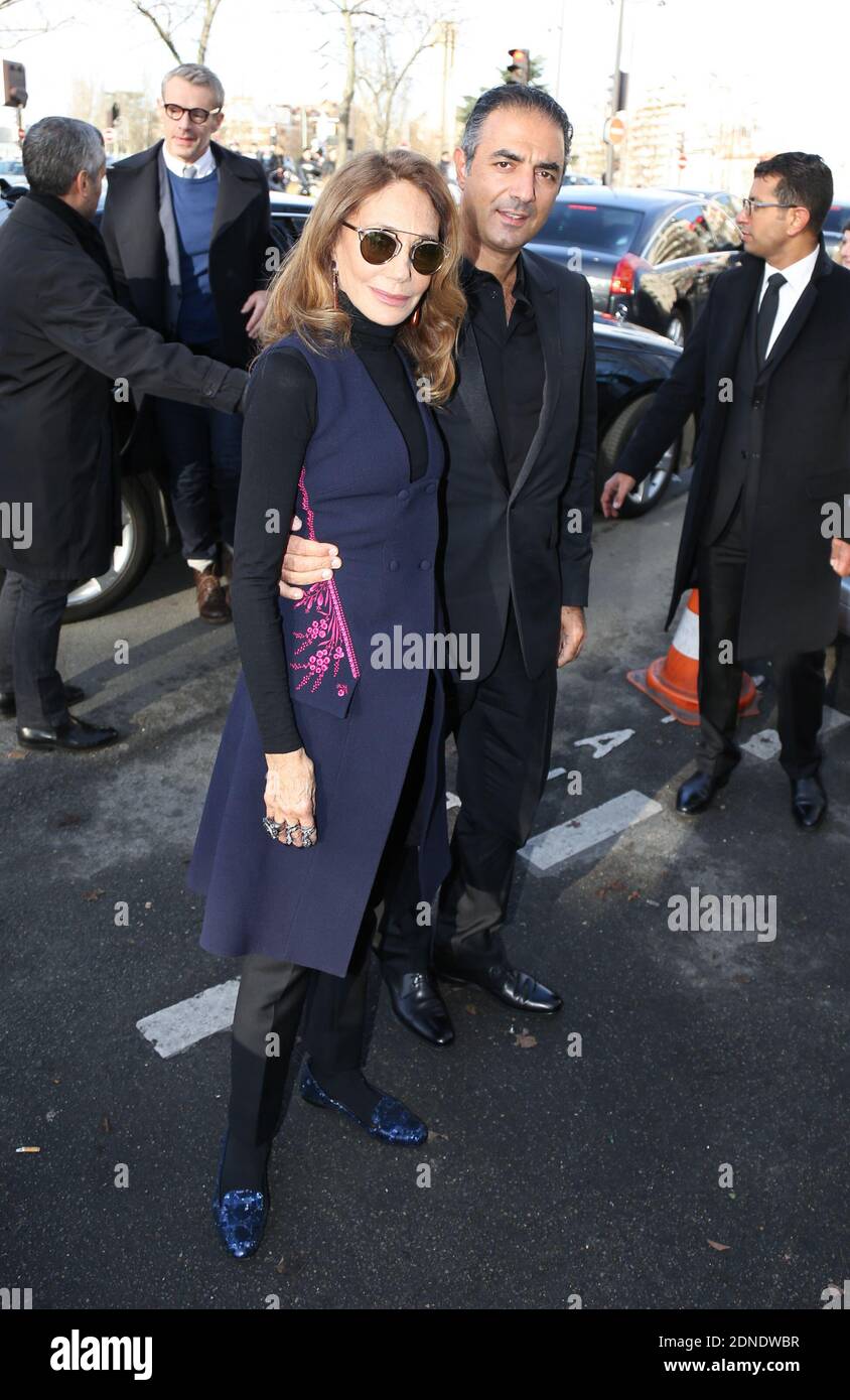 MARISA BERENSON, JEAN-MICHEL SIMONIAN - ARRIVEES DES CELEBRITES AU DEFILE DIOR HOMMES PAP AUTOMNE HIVER 2015/2016. FASHION WEEK DE PARIS photo par Nasser Berzane/ABACAPRESS.COM Banque D'Images