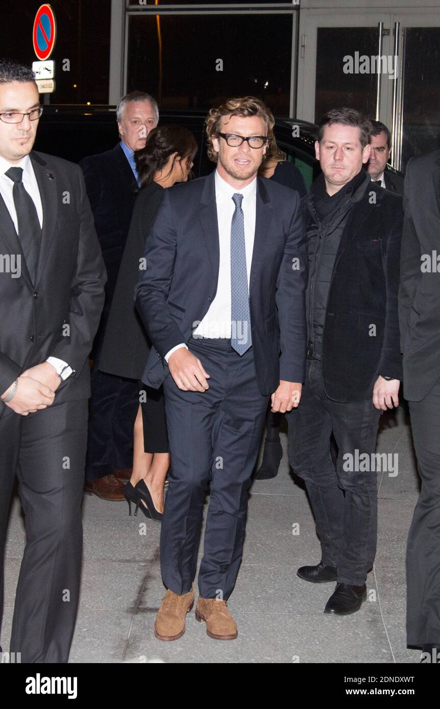 L'ACTEUR SIMON BAKER 'LE MENTALISTE' ARRIVE AUX STUDIOS DE TF1 POUR REMETRE UNE CITROEN DS UN FAN DE L'ONU. Photo de Nasser Berzane/ABACAPRESS.COM Banque D'Images
