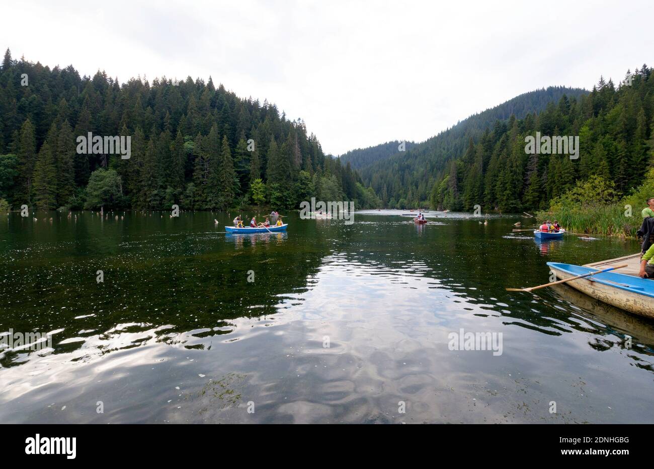 Lacul rosu Banque de photographies et d’images à haute résolution - Alamy