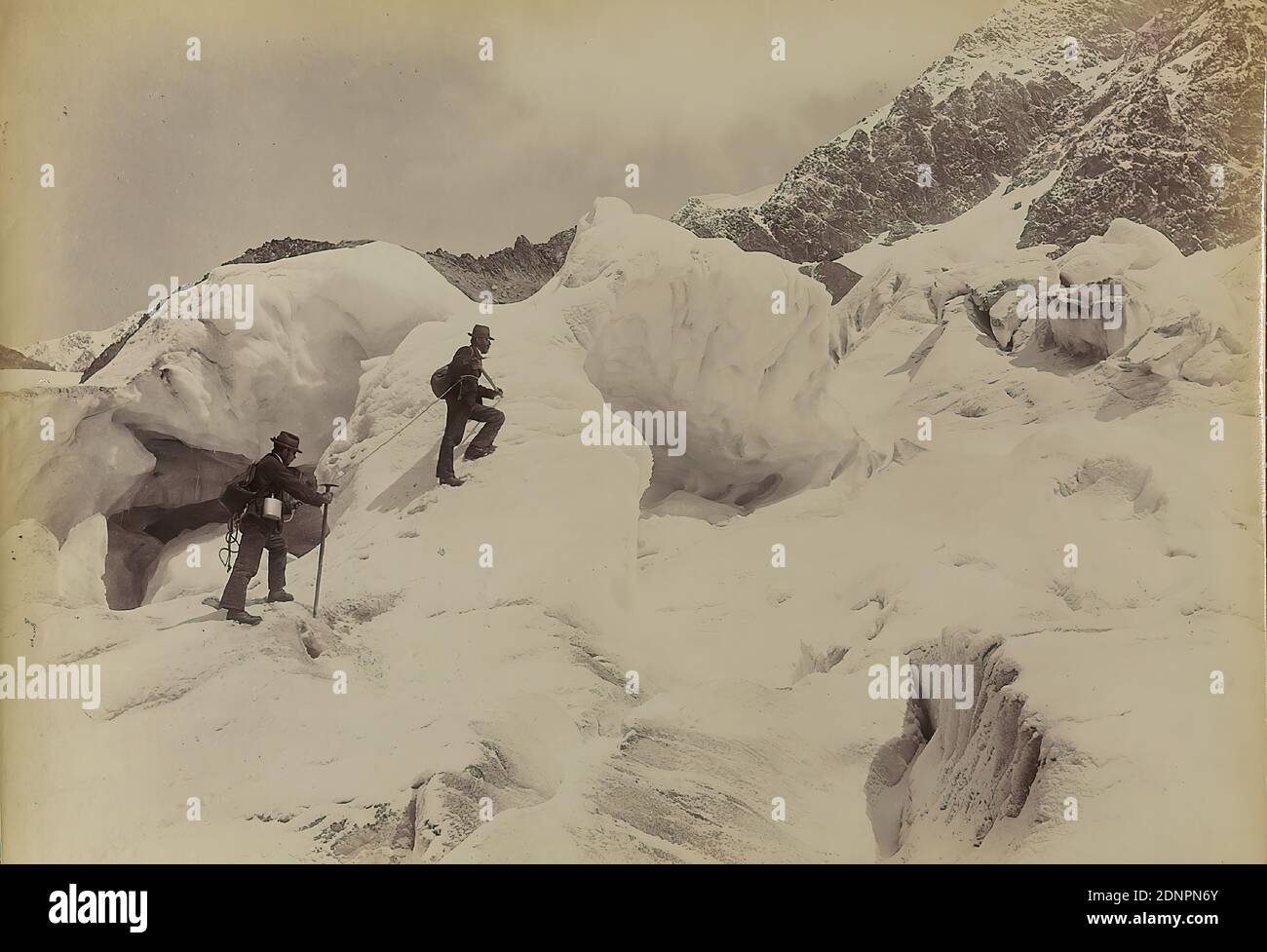 Würthle & Sohn Salzburg, section glacier au Gepatschferner, papier albumine, procédé positif noir et blanc, total: Hauteur: 19.20 cm; largeur: 26.70 cm, titre en plomb, photographie de voyage, photographie de paysage, glacier Banque D'Images