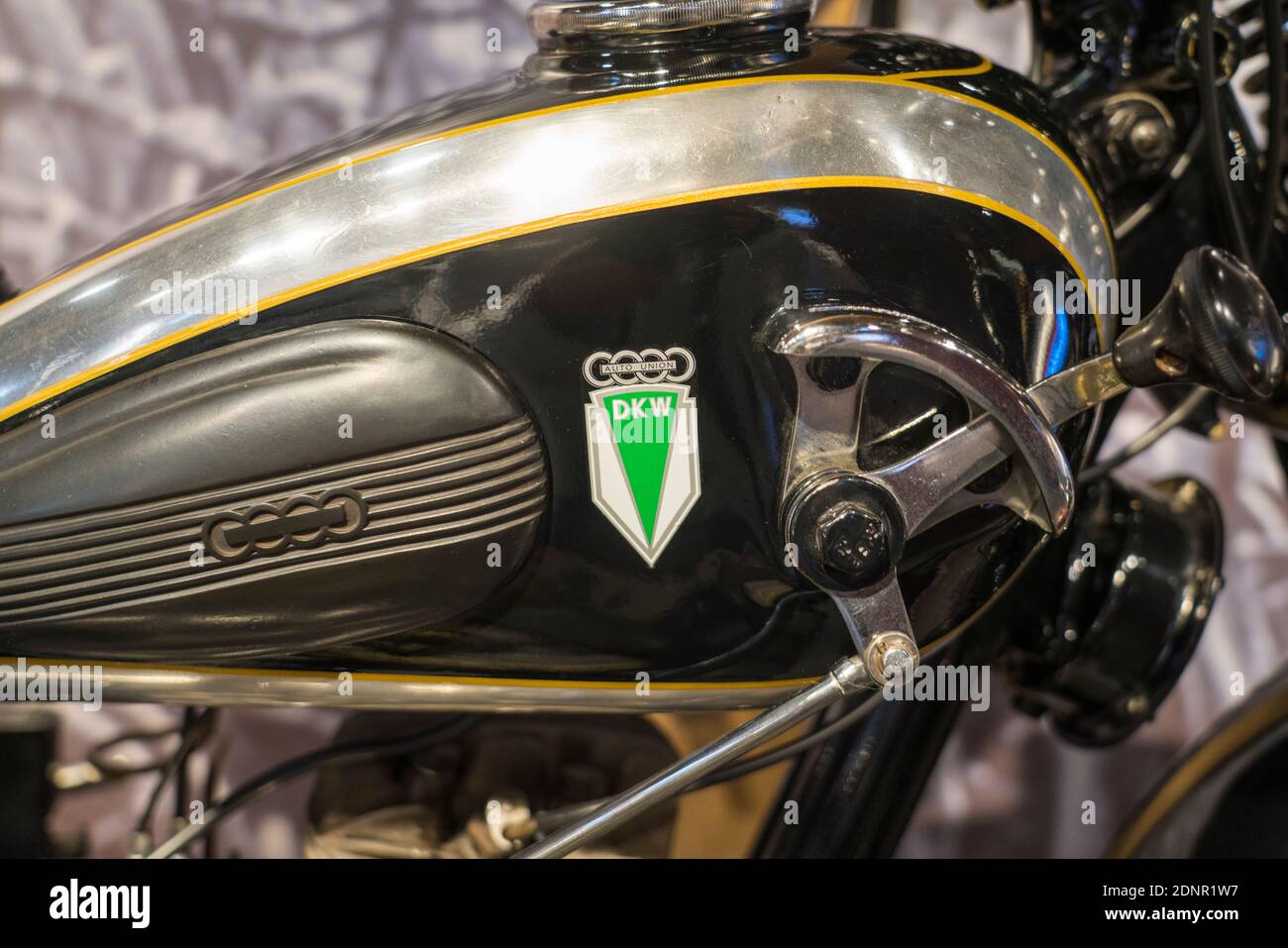 Logotype d'une moto DKW SB 200, 1933, PS.SPEICHER Museum, Einbeck, Basse-Saxe, Allemagne, Europe Banque D'Images