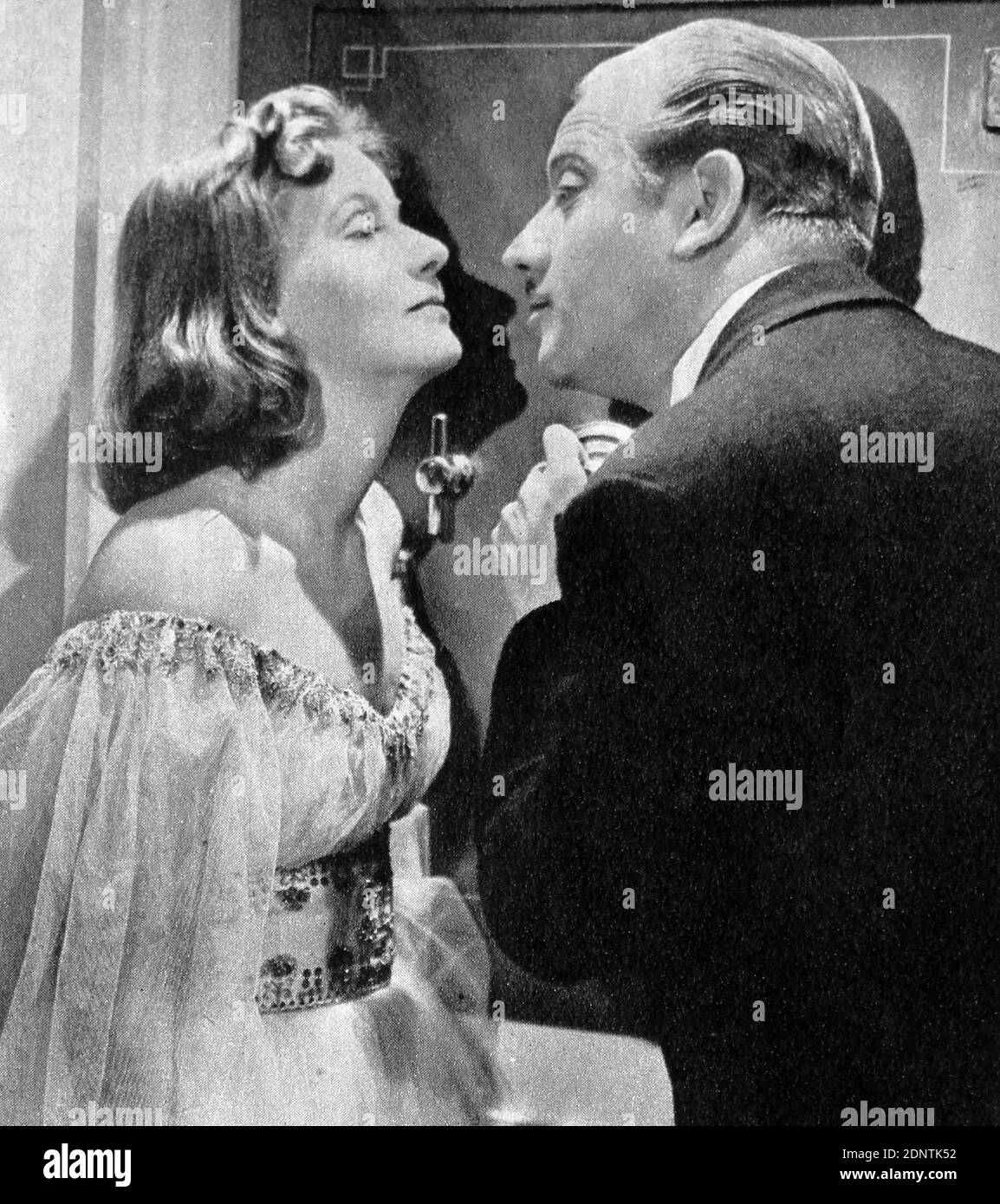Photo de Greta Garbo (1905-1990) et Melvyn Douglas (1901-1981) de 'Ninotchka'. Banque D'Images