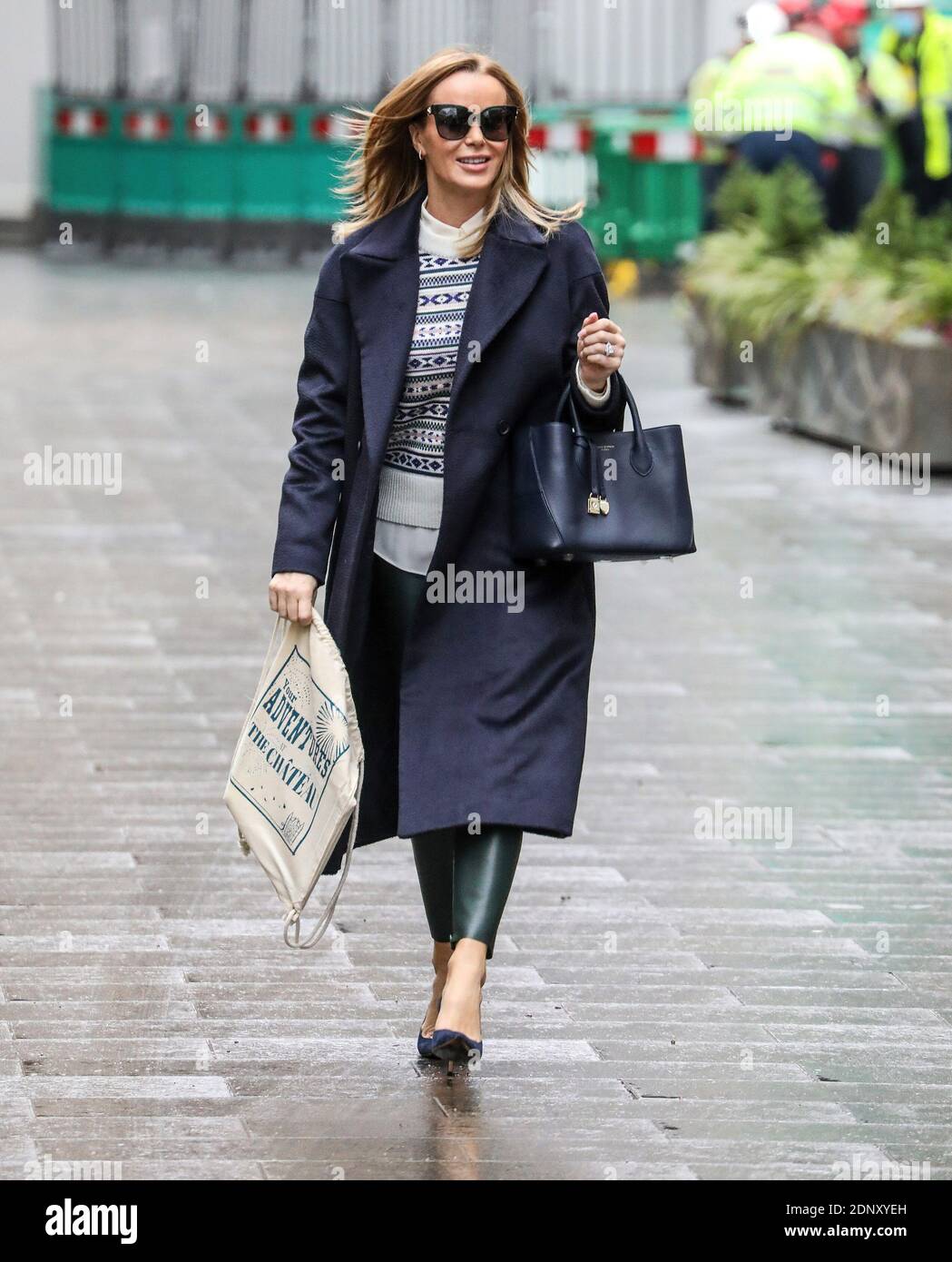 Amanda Holden a vu partir des studios de radio Global à Londres. Banque D'Images