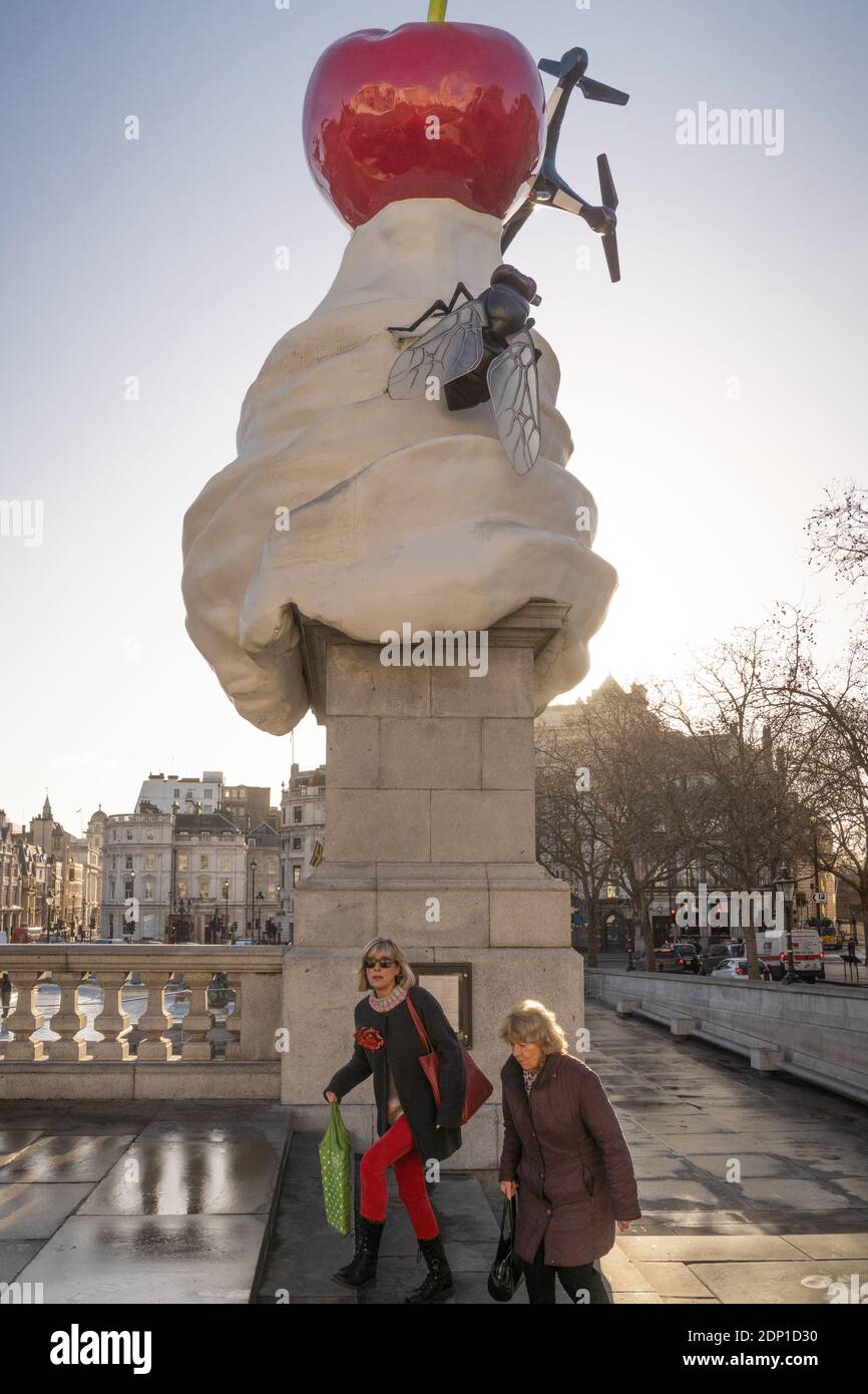 Trafalgar Square quatrième tourbillon de sculpture crème Banque D'Images