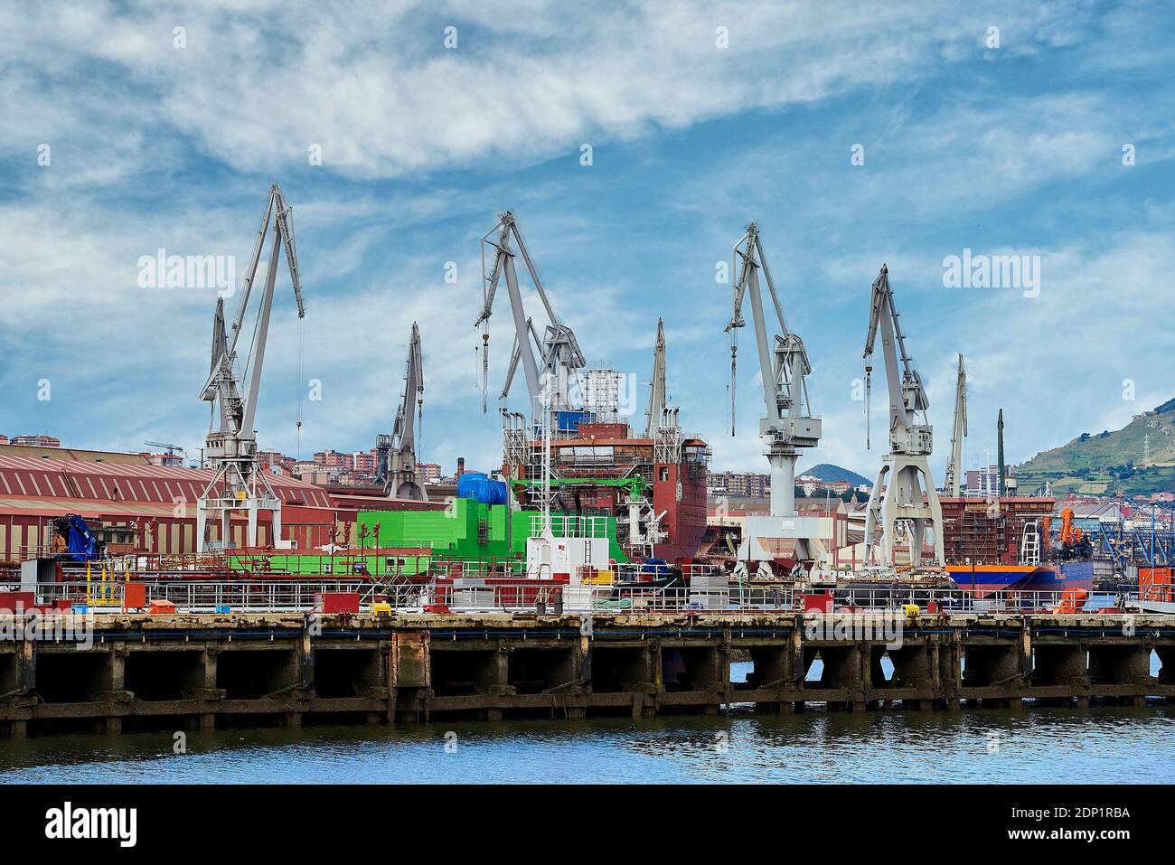 La chantiers navals, Sestao, Ria de Bilbao, en Biscaye, Pays Basque, Espagne Banque D'Images