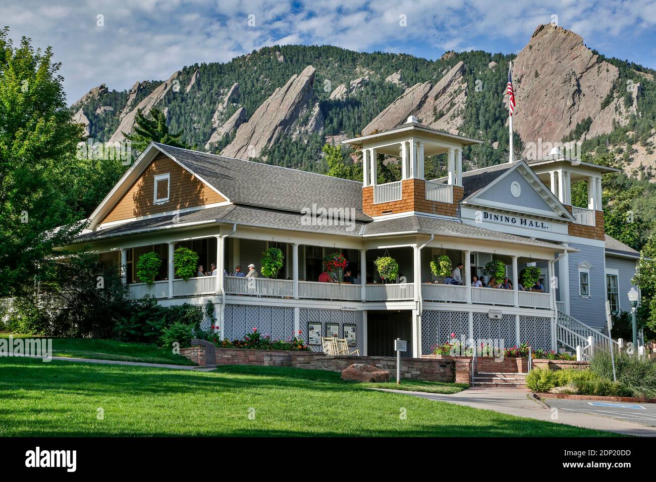 Salle à manger (fers en arrière-plan), Chautauqua Park, Boulder, Colorado, USA Banque D'Images