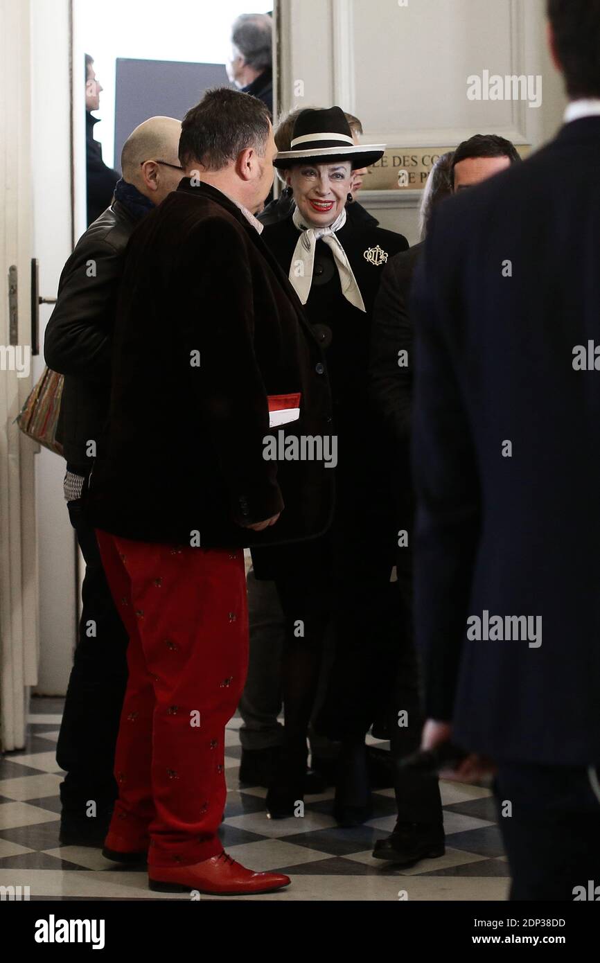 Geneviève de Fontenay est photographiée à quatre colonnes lors d'une séance de questions au gouvernement, à l'Assemblée nationale, à Paris, le 01 avril 2015. Photo de Stephane Lemouton/ABACAPRESS.COM Banque D'Images