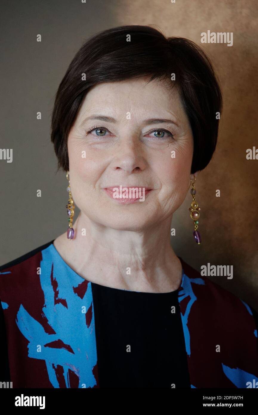 L'actrice italienne Isabella Rossellini participe aux conférences de Kering 'Women in Motion' dans le cadre du 68e Festival de Cannes, à l'Hôtel Martinez à Cannes, France, le 14 mai 2015. Photo d'Alban Wyters/ABACAPRESS.COM Banque D'Images