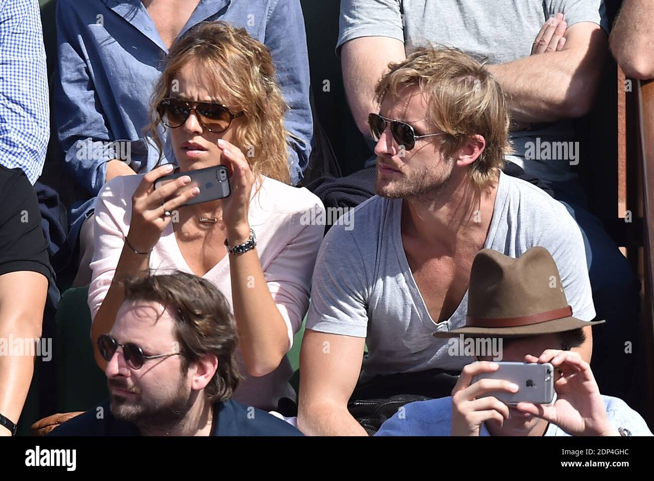 Elodie Fontan et Laurent Ballesta regardent un match lors de l'Open de tennis français à l'arène Roland-Garros à Paris, France, le 03 juin 2015. Photo de Laurent Zabulon/ABACAPRESS.COM Banque D'Images