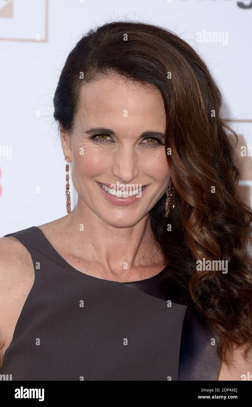 Andie MacDowell assiste à la première mondiale de Warner Bros. Pictures Magic Mike XXL au TCL Chinese Theatre le 25 juin 2015 à Los Angeles, CA, Etats-Unis. Photo de Lionel Hahn/ABACAPRESS.COM Banque D'Images