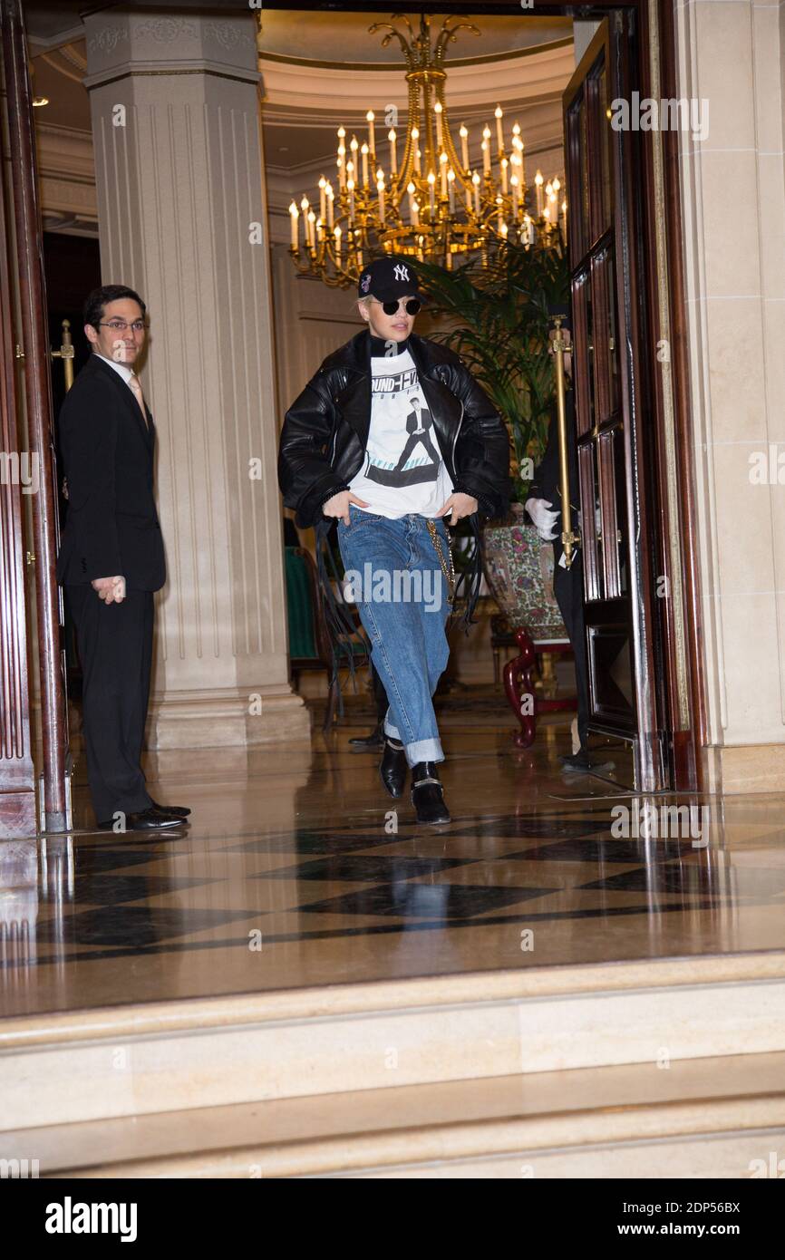 RITA ORA ET RICHARD HILFIGER 'RICKY HIL' SRTENT DE LEUR PHOTO DE L'HÔTEL par Nasser Berzane/ABACAPRESS.COM Banque D'Images