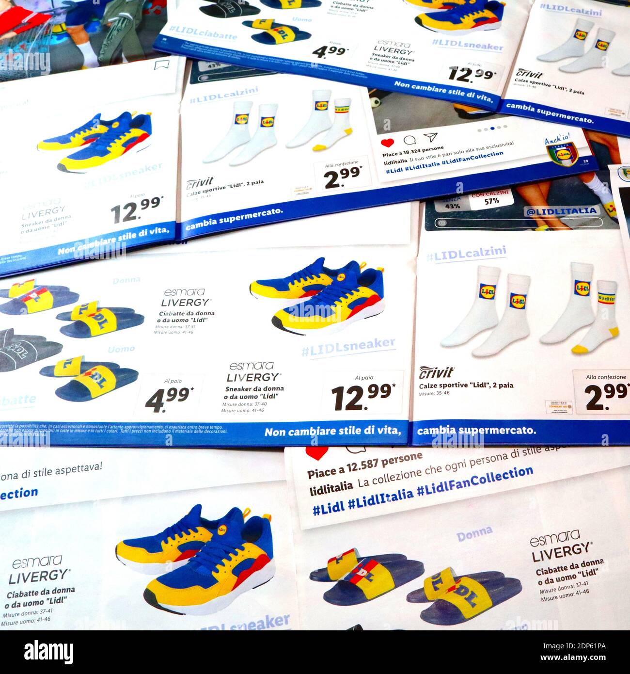 CIRCULAIRE hebdomadaire de la chaîne de supermarchés LIDL pour édition  limitée de baskets, tongs, chaussettes et T-shirts Photo Stock - Alamy