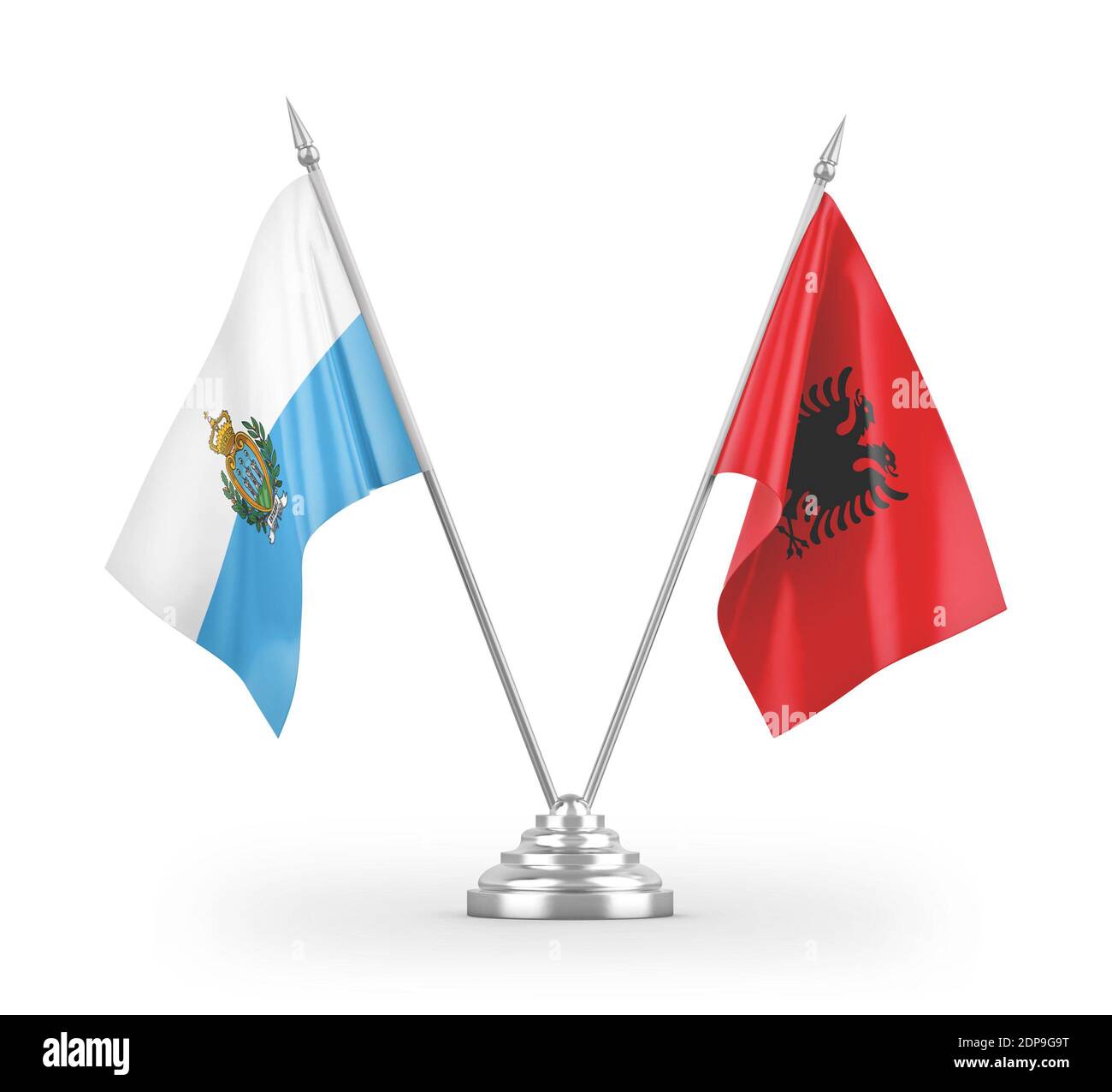 Les drapeaux de table de l'Albanie et de Saint-Marin sont isolés en 3D blanc rendu Banque D'Images