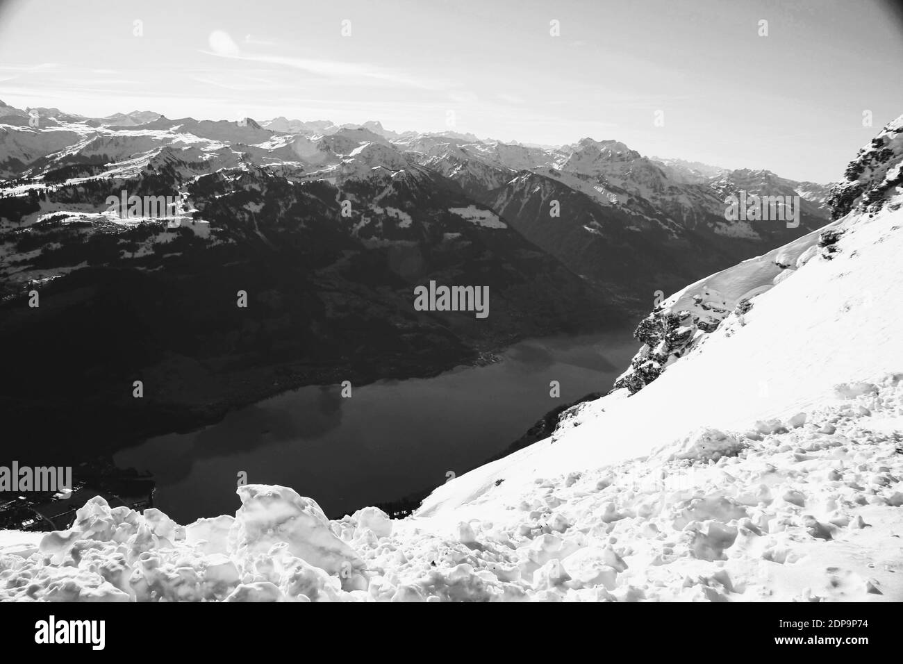 Vue panoramique des montagnes aux sommets enneigés Against Sky Banque D'Images