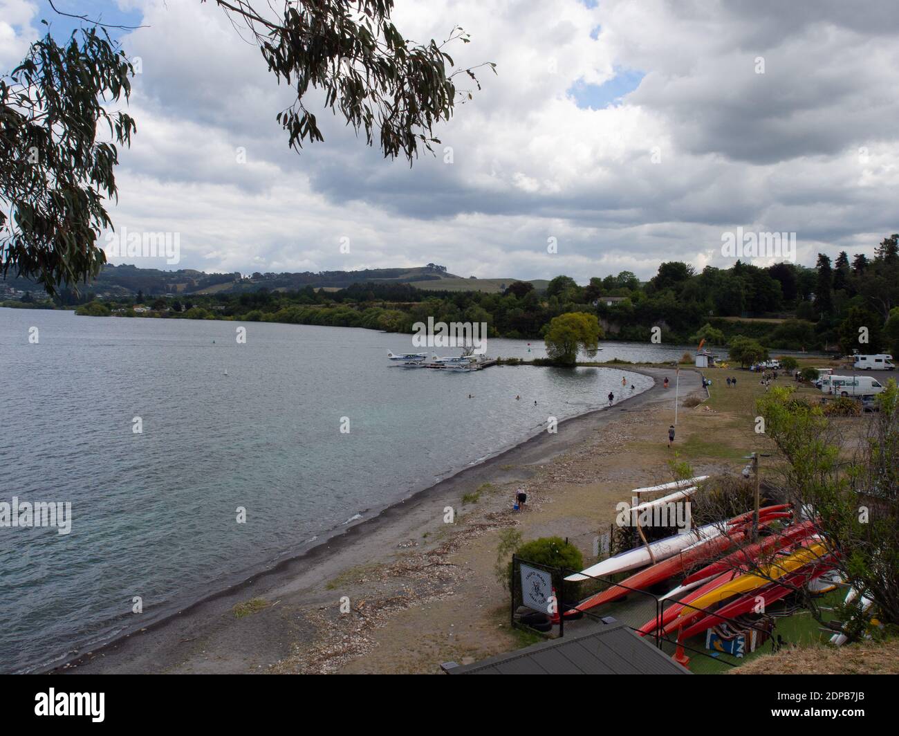 Plage et plage du lac Taupo Banque D'Images