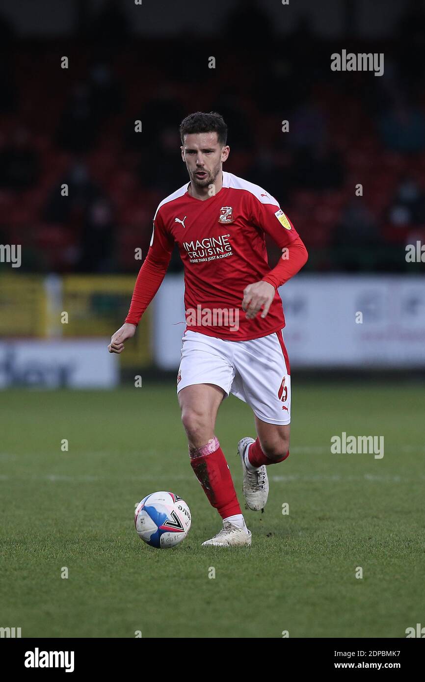 Swindon, Royaume-Uni. 19 décembre 2020. Mathieu Baudry de Swindon Town lors du match EFL Sky Bet League 1 entre Swindon Town et Charlton Athletic au County Ground, Swindon, Angleterre, le 19 décembre 2020. Photo de Dave Peters. Utilisation éditoriale uniquement, licence requise pour une utilisation commerciale. Aucune utilisation dans les Paris, les jeux ou les publications d'un seul club/ligue/joueur. Crédit : UK Sports pics Ltd/Alay Live News Banque D'Images