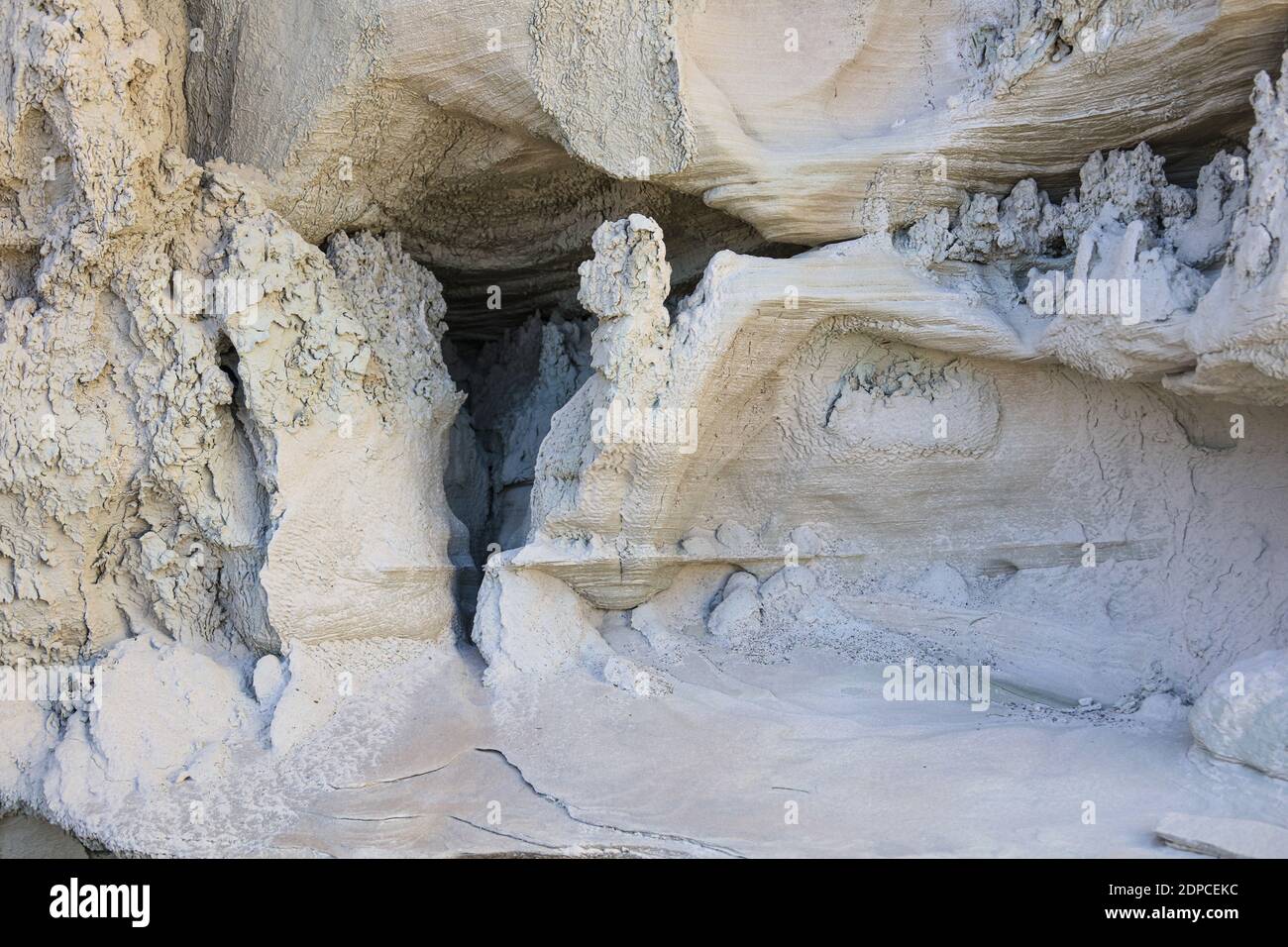 Une randonnée de 8 km à l'intérieur et à l'extérieur du Wahweap Wonderland of Hoodoos. Banque D'Images