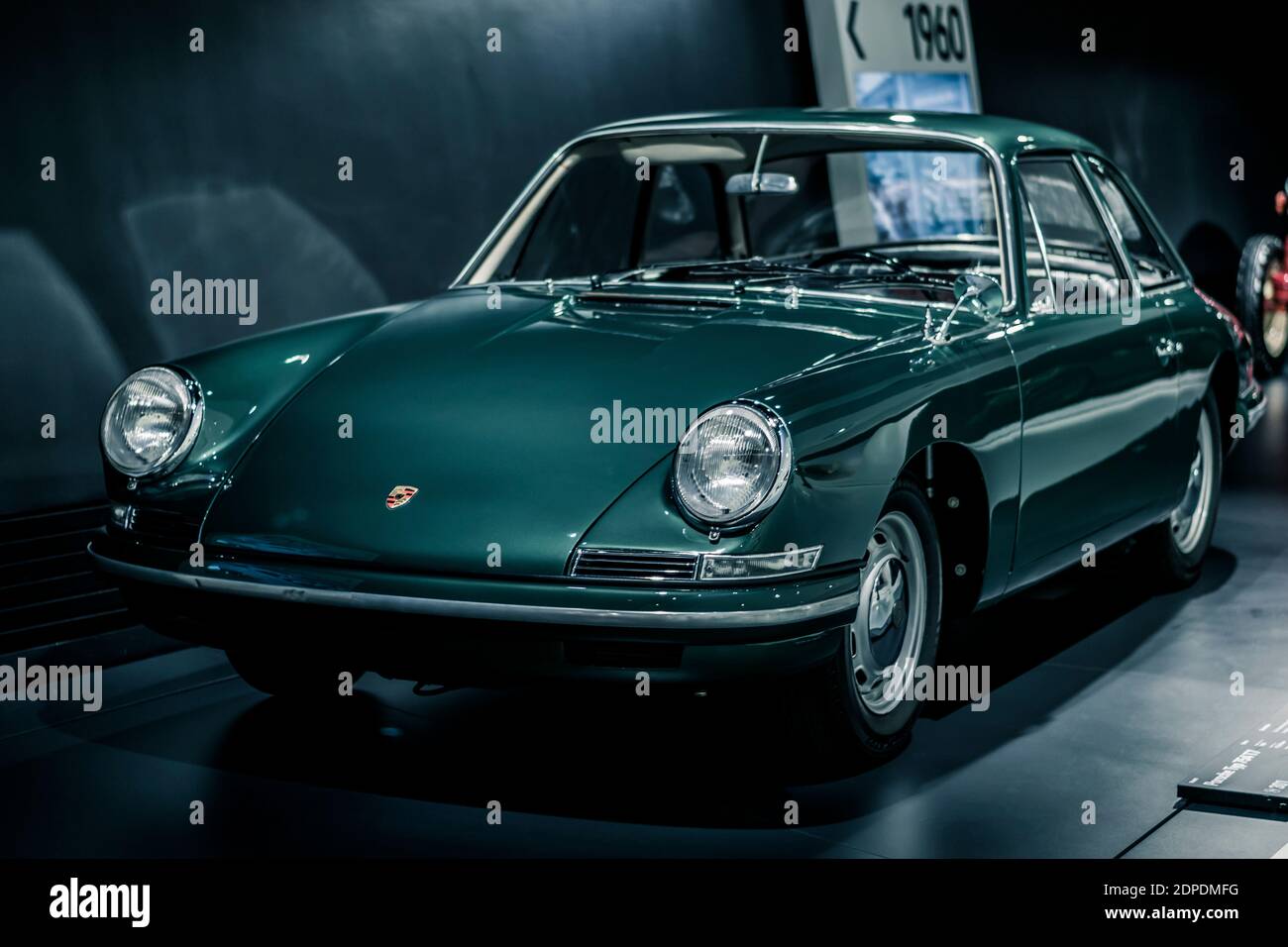 STUTTGART, Allemagne 6 mars 2020 : la Porsche Typ 754 T7 (prototype T7 ou 695) contrairement à la 911, la T7 avait quatre sièges. Banque D'Images